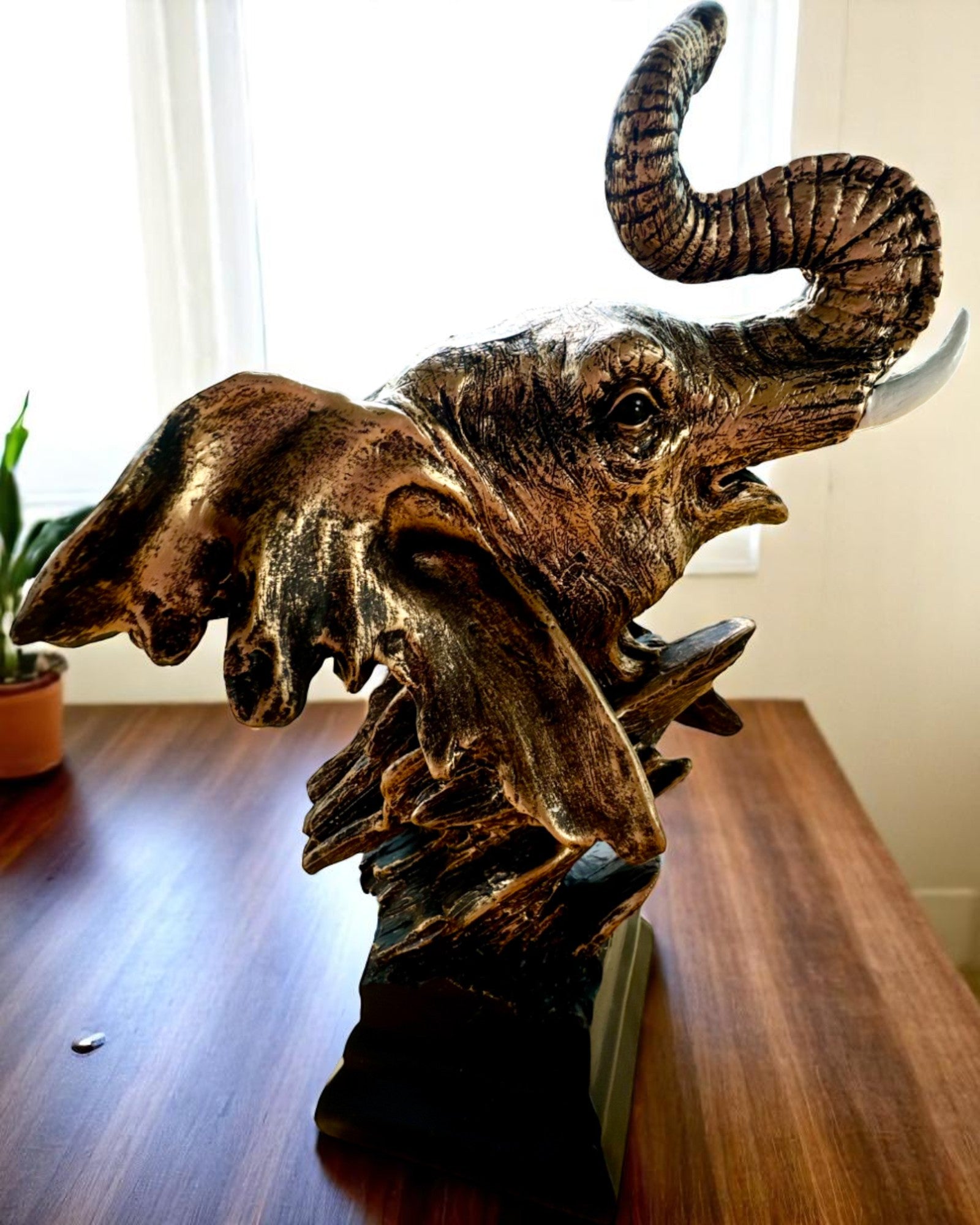 Dekorativ Statuett "Savannens Stolthet" – Elefanthodefigur med mulighet for gravering, som gave