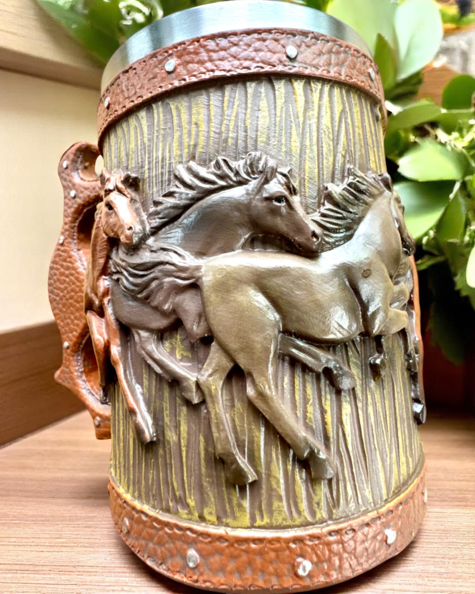 Kopp med hestemotiv, 330 ml, mulighet for personlig gravering som gave