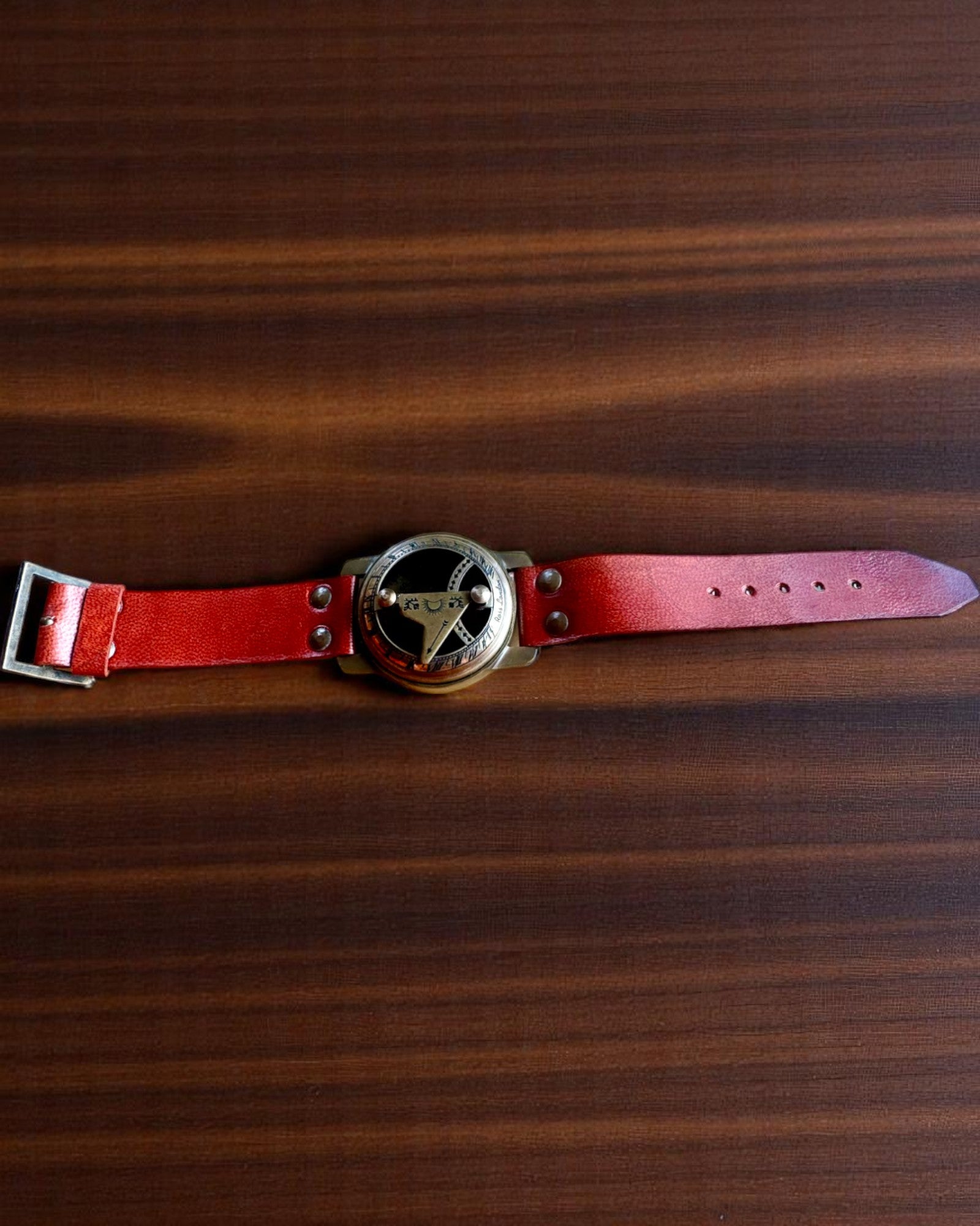 Solur med kompass - Håndlaget, autentisk håndverk, mulighet for gravering