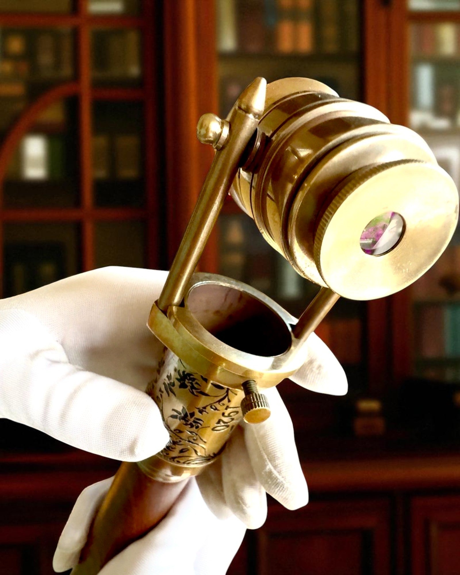 Navigatorstav 2.0 med kompass og skjult kikkert, mulighet for personlig gravering som gave