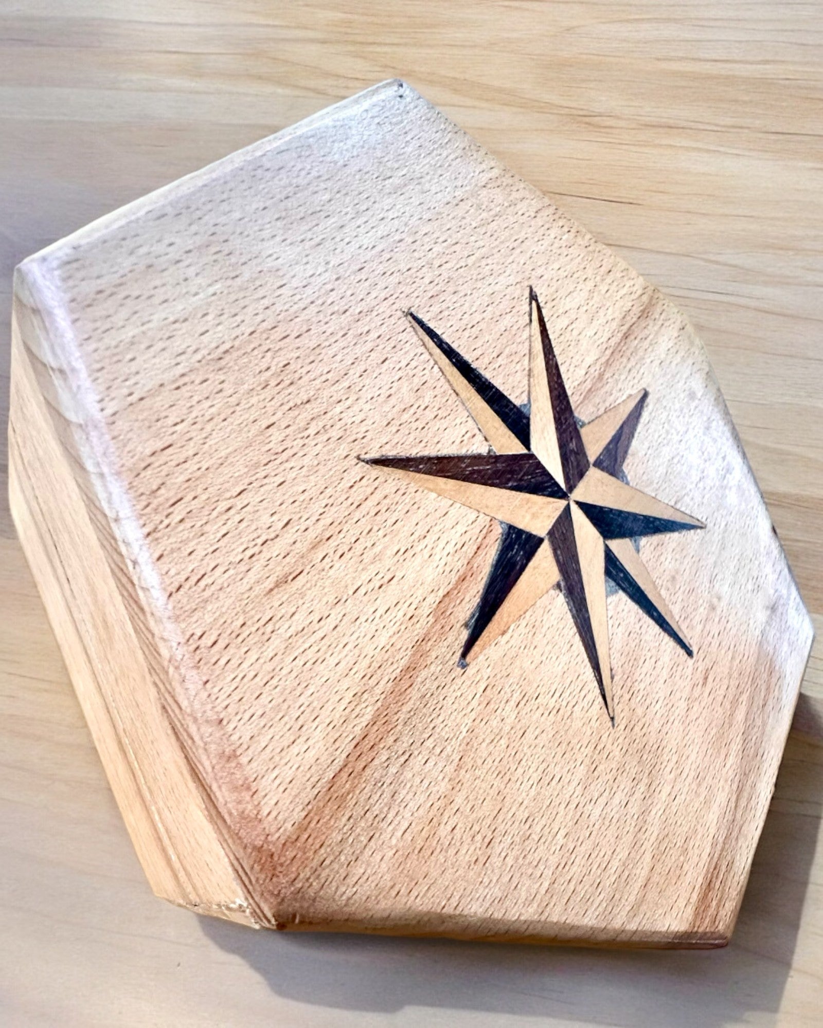 Kapteinskompass "Odkrywca 2" - mulighet for personlig gravering som gave, 2 fargevarianter å velge mellom