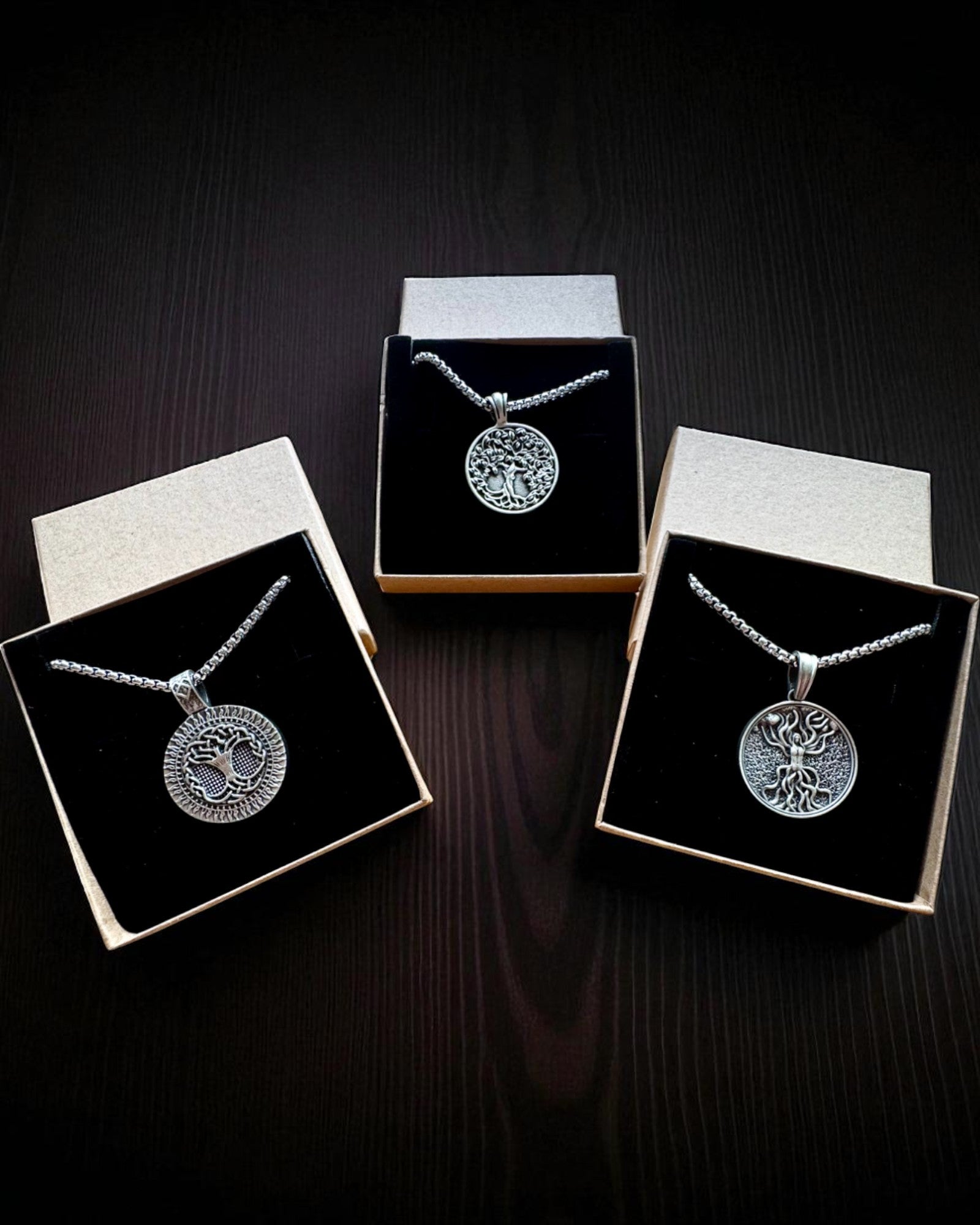 Amulett Livets Tre med Mulighet for Gravering - halskjede "Naturens Vitalitet", personalisering