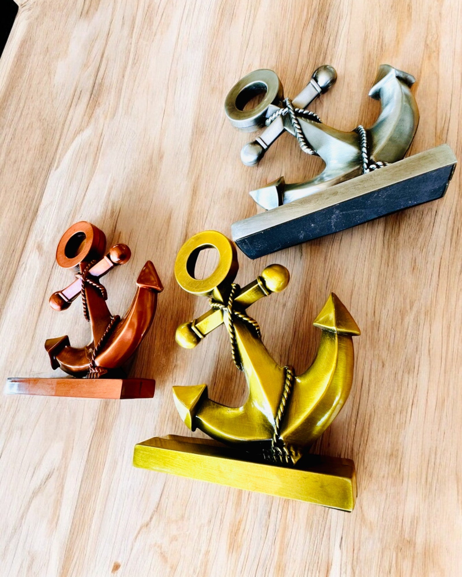 Dekorativ Anker i Aluminium - Elegant Dekorasjon med Mulighet for Gravering - 3 fargevarianter