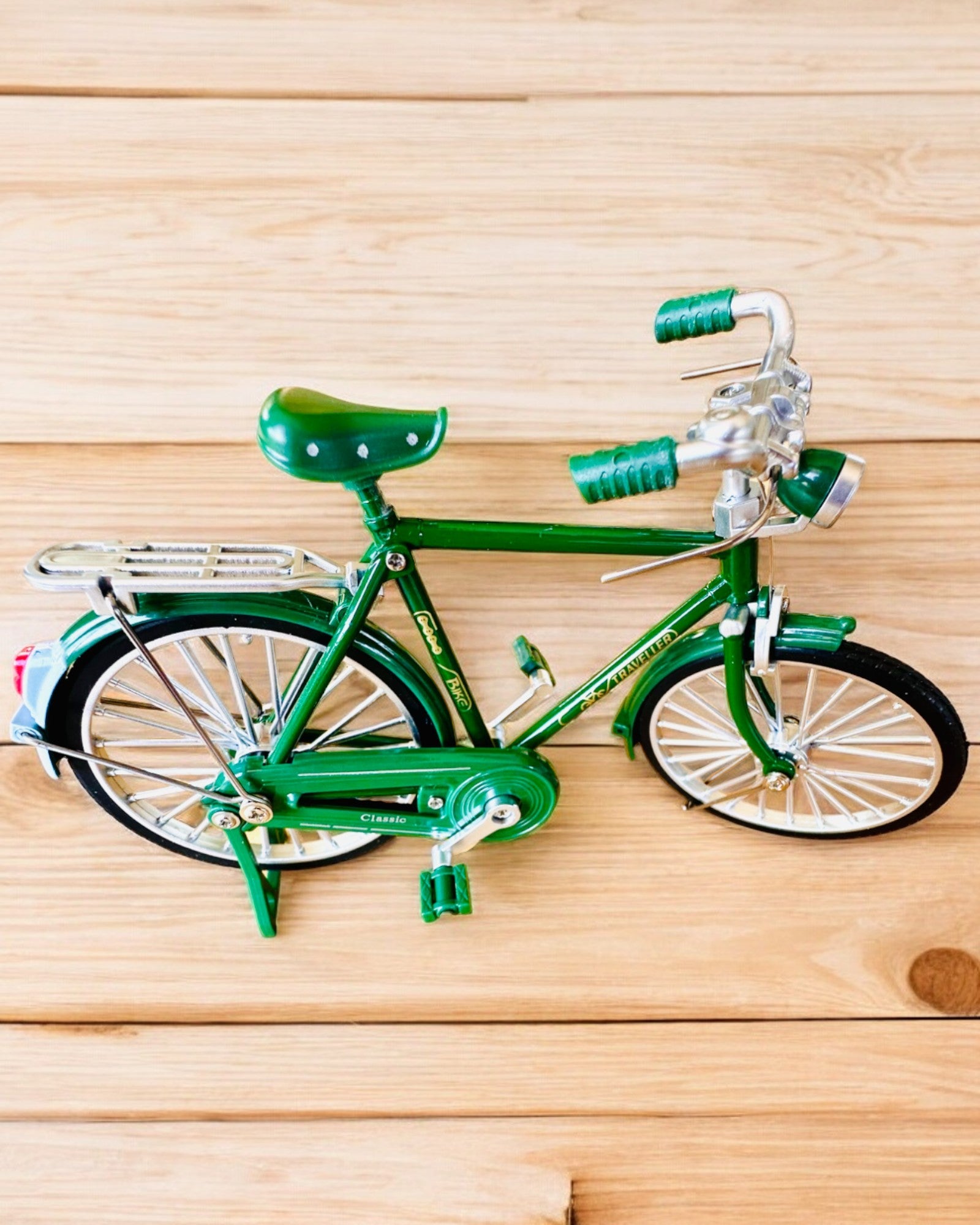 Modell av sykkel "Retro Classic" - Miniatyr med gravering, ideell som gave