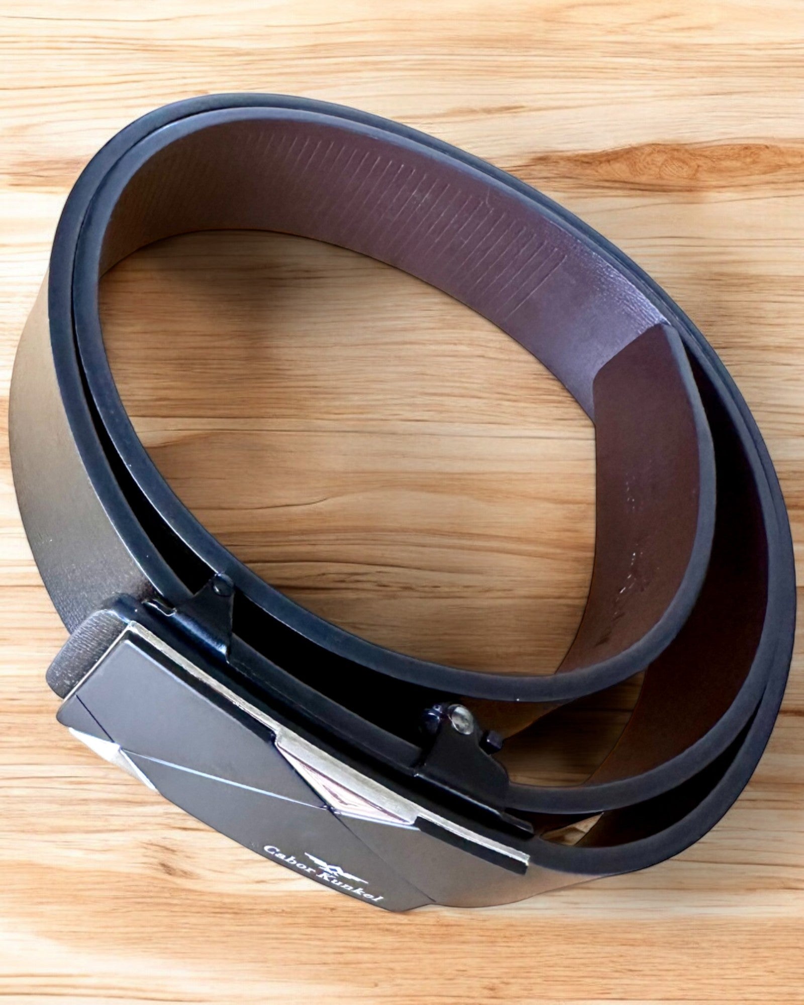 Svart Herrebelte med Automatisk Spenne Cabor Kunkel, mulighet for personlig gravering som gave