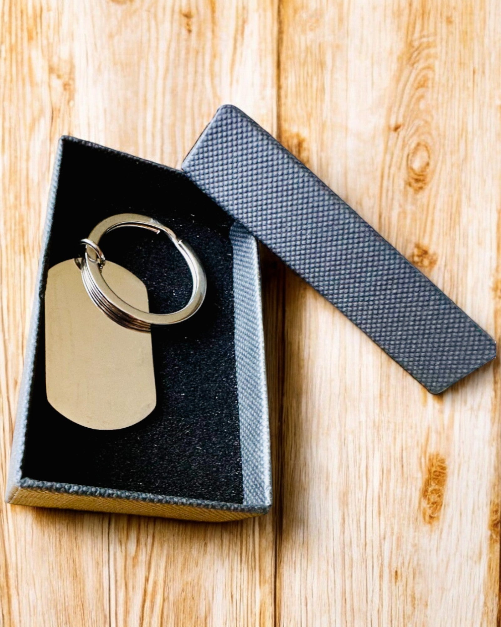 Militært ID-nøkkelring "Dog Tag" i rustfritt stål – Personlig gravering