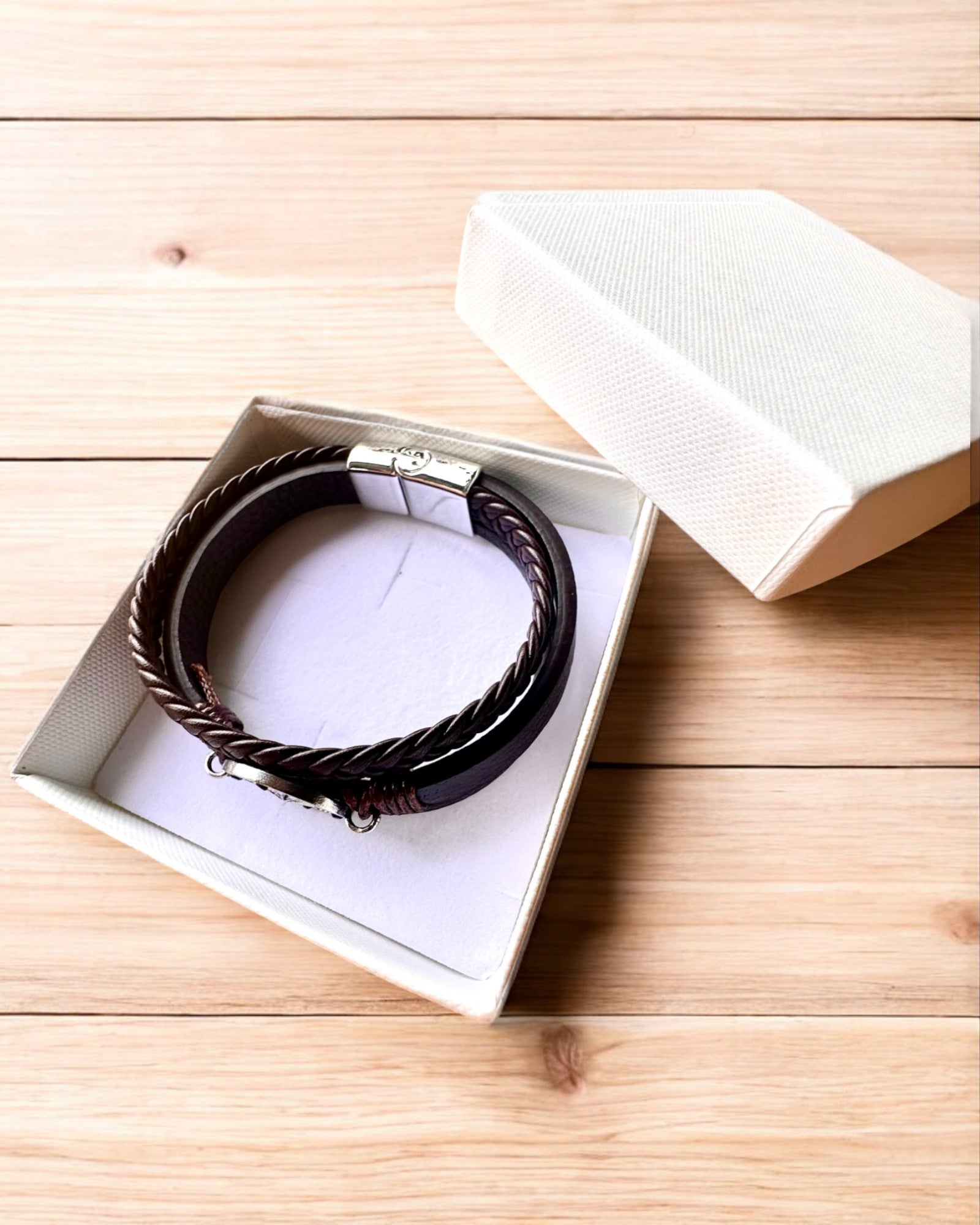 Armbånd "Compass Adventure" - mulighet for personlig gravering som gave, 2 fargevarianter å velge mellom