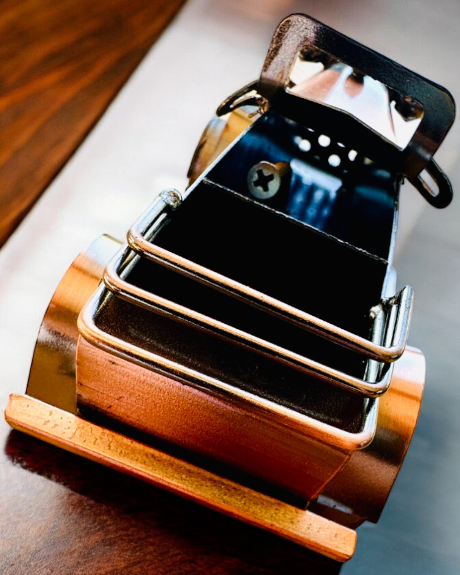 Retro klassisk bil, bil, laget av jern - "Vintage Drive"-kolleksjon, bilmodell, personalisering med gravering som gave