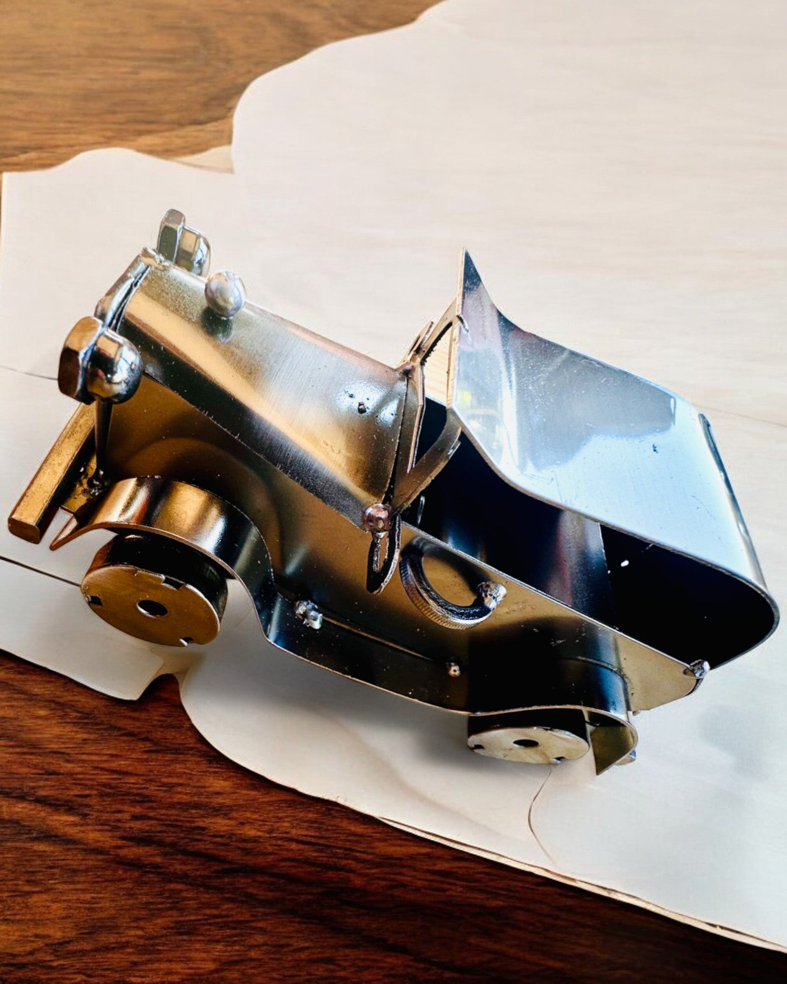 Retro klassisk bil, bil, laget av jern - "Vintage Drive"-kolleksjon, bilmodell, personalisering med gravering som gave