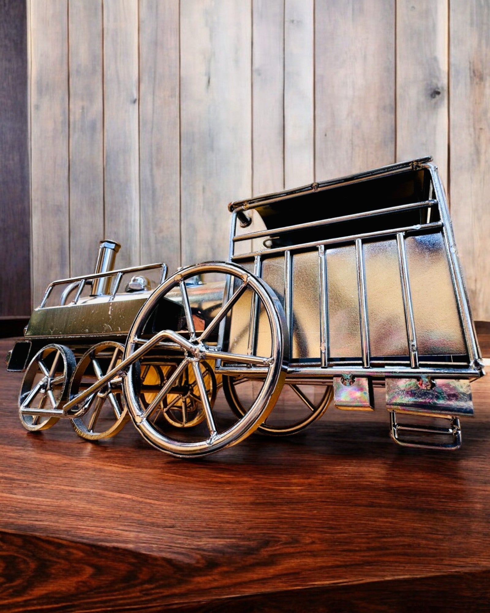 Lokomotiv av jern "Retro Express" – dekorasjon, modell, håndlaget med mulighet for gravering som gave