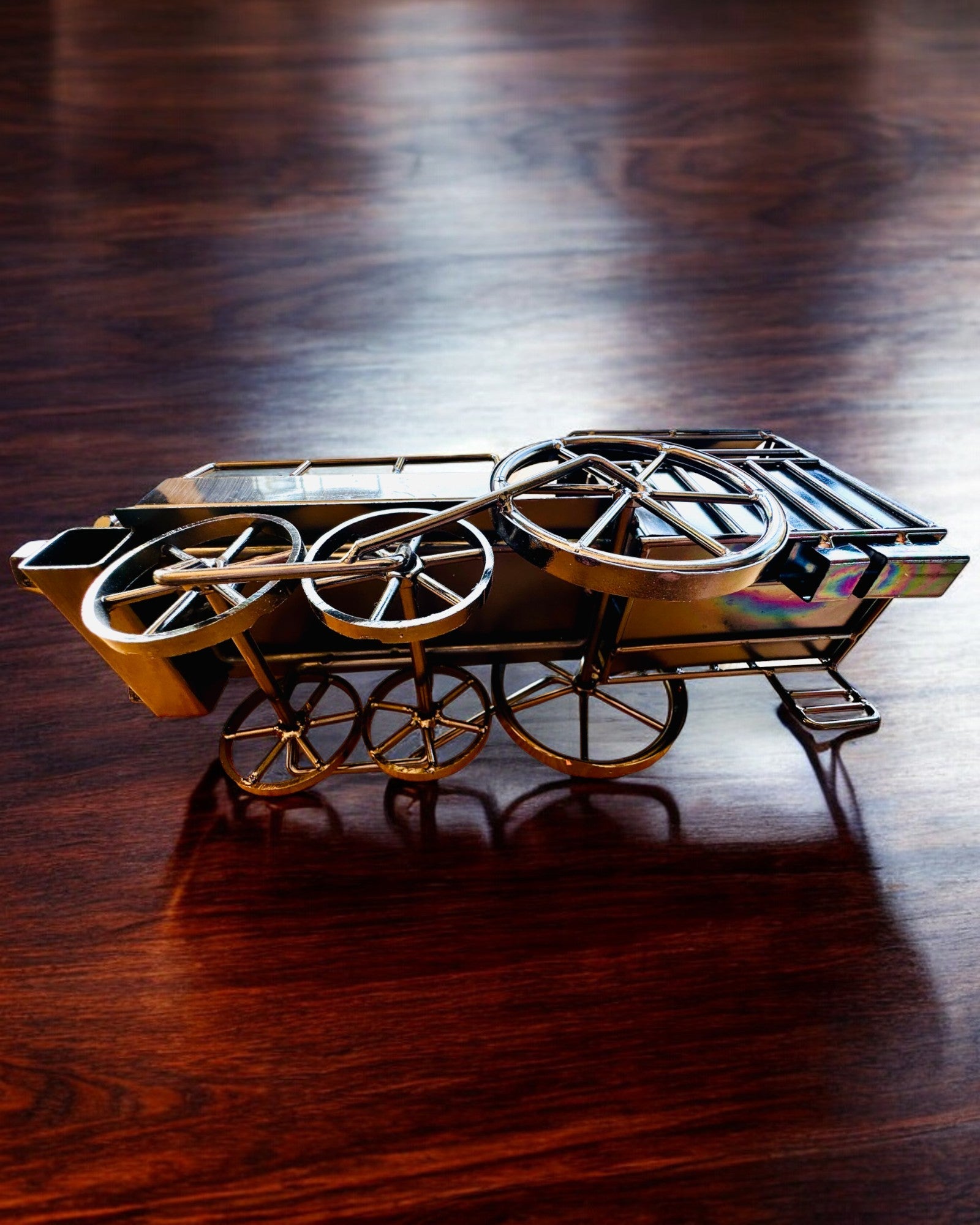 Lokomotiv av jern "Retro Express" – dekorasjon, modell, håndlaget med mulighet for gravering som gave