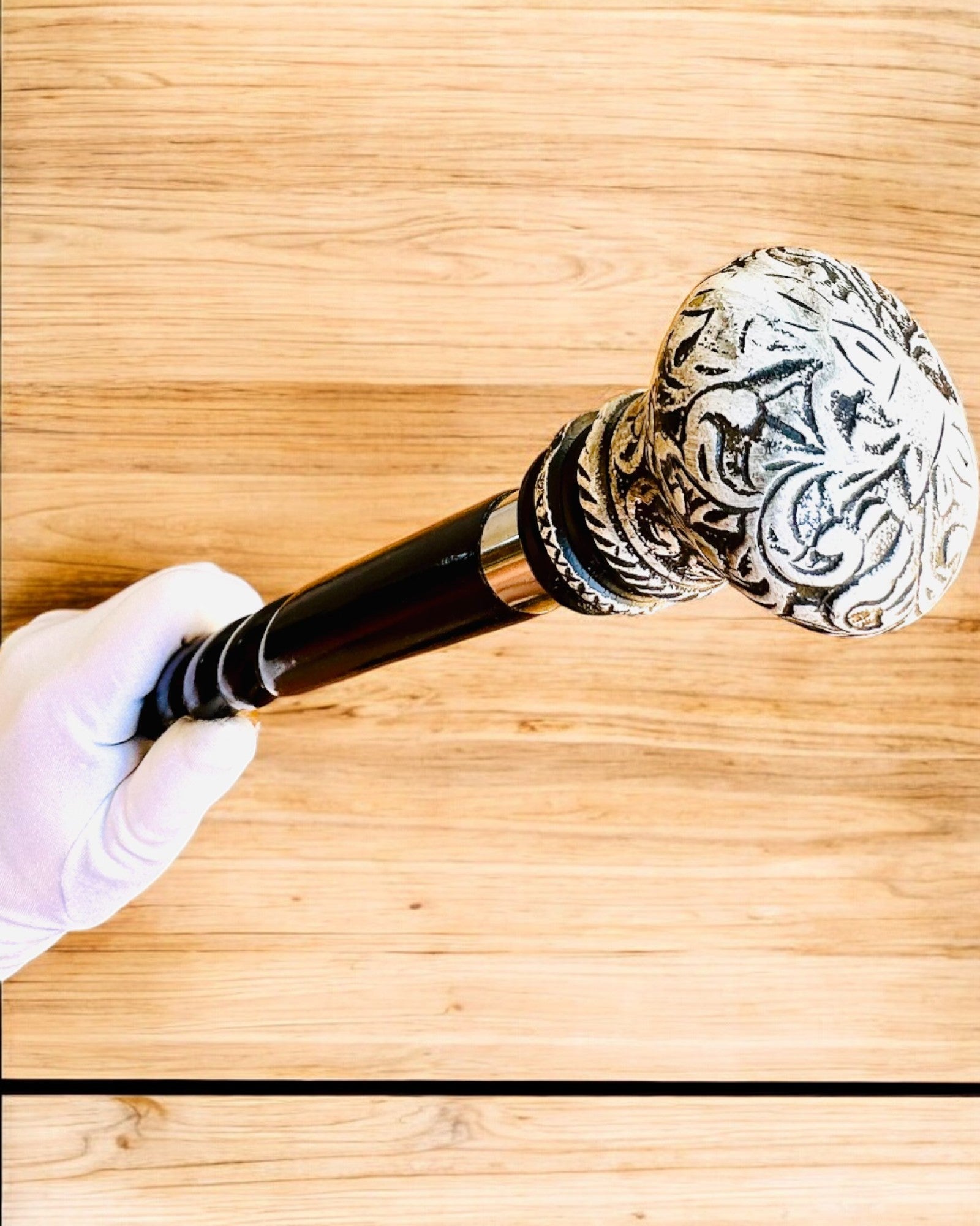 Laska for turgåing "Laska Majestatu" Håndlaget i tre, mulighet for gravering, 2 varianter å velge mellom