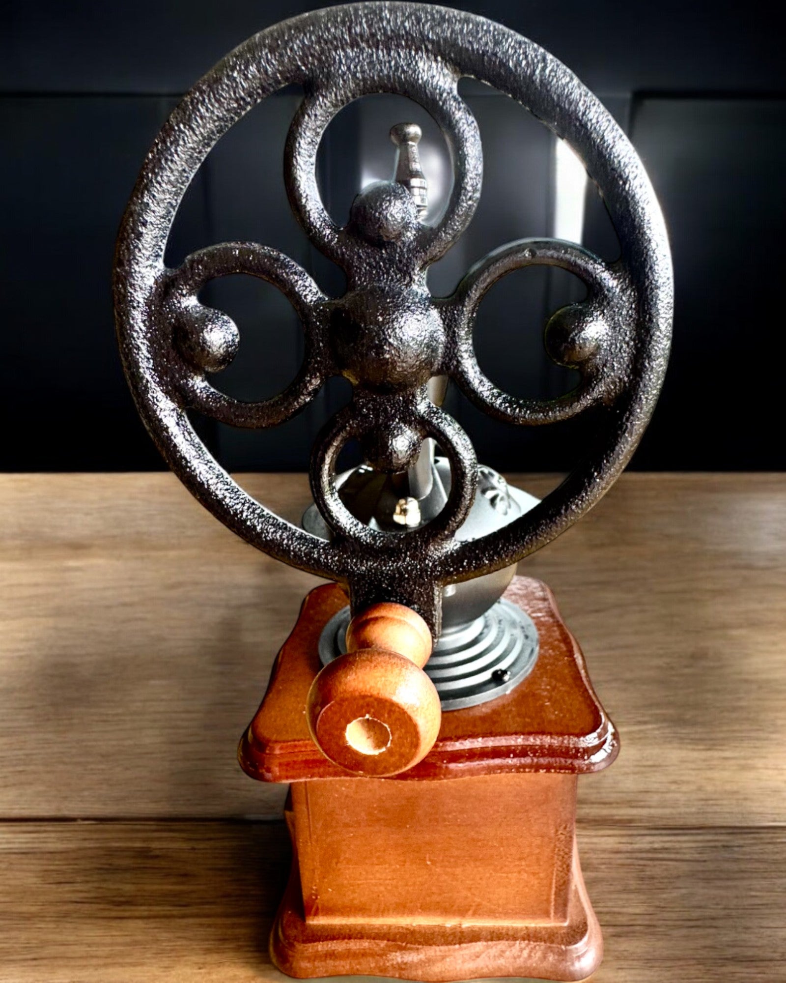 Retro kaffekvern "Vintage Café" 27 cm høy, med mulighet for tilpasning med gravering som gave