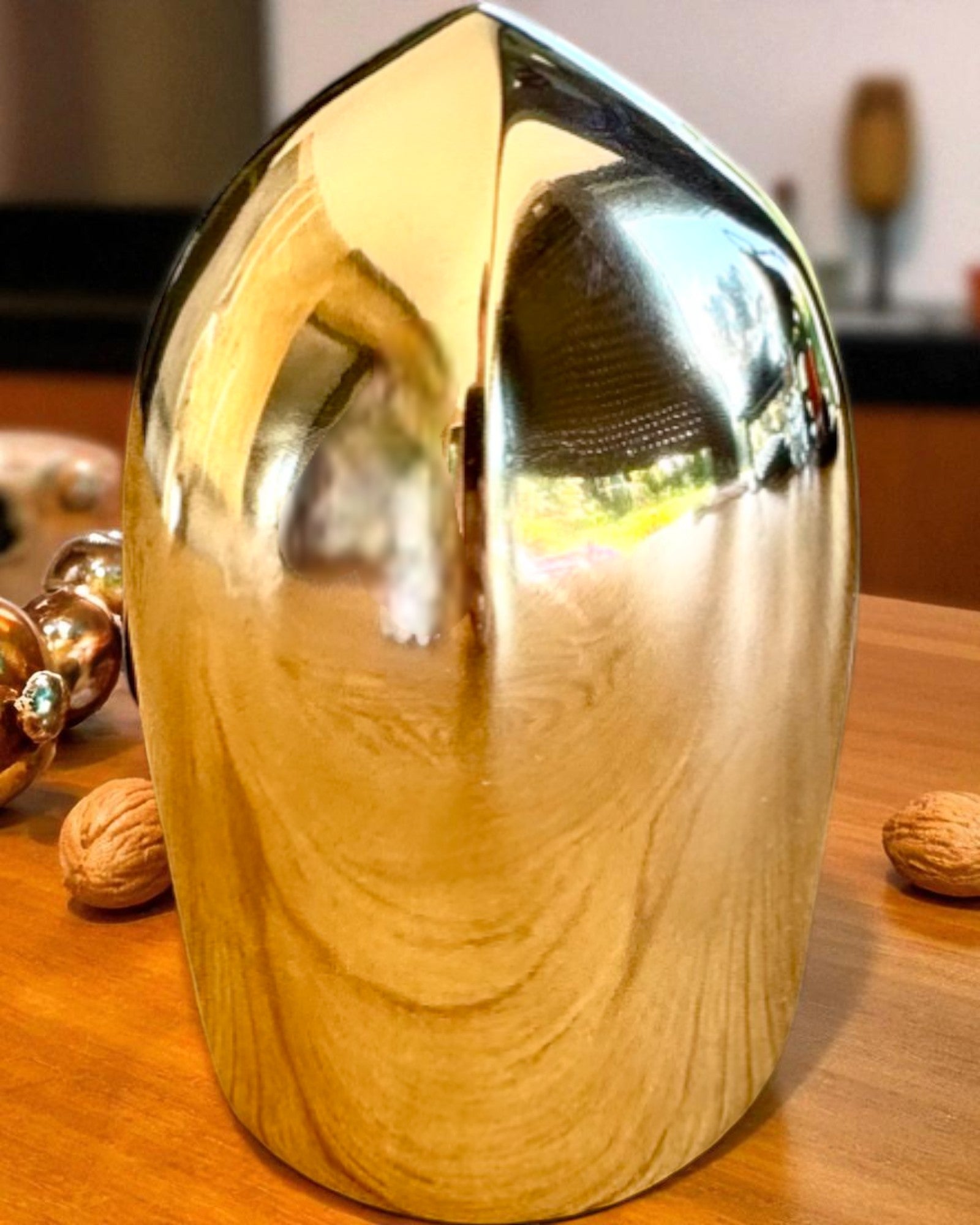 Mini Ridderhjelm „Guardian” i messing – håndlaget, 12 cm, mulighet for tilpasning med gravering som gave