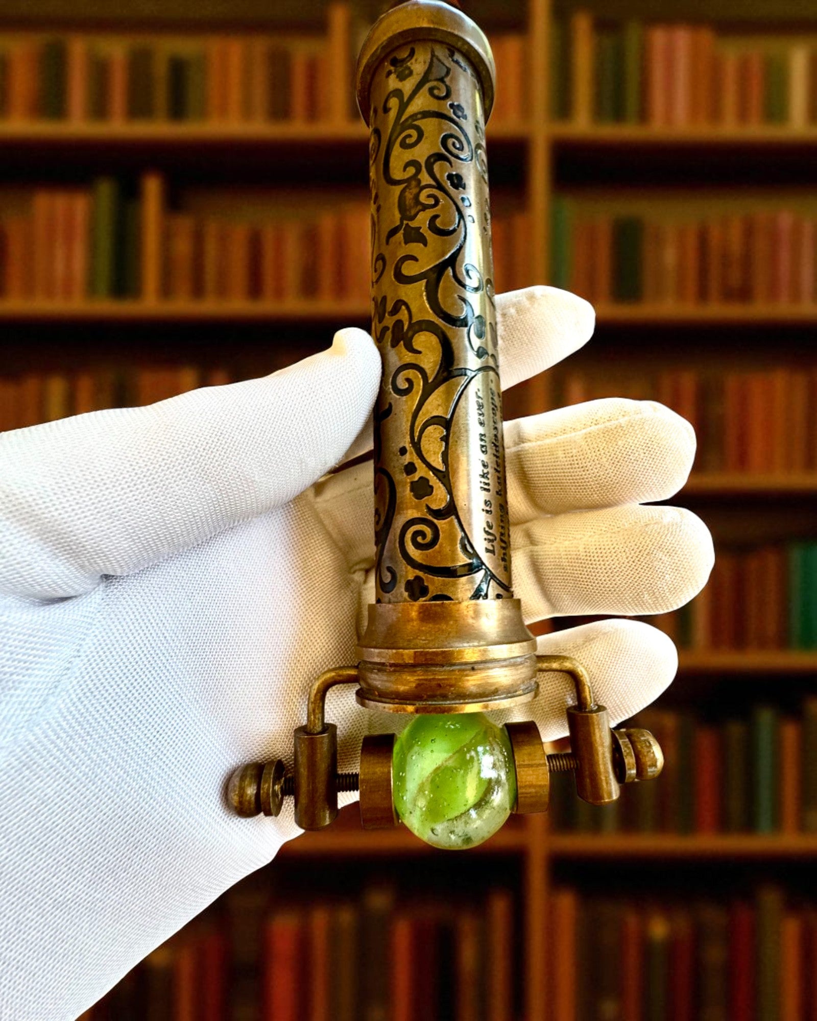 Vintage kaleidoskop “Emerald Dreams”, 15 cm – håndlaget, med mulighet for personlig gravering som gave