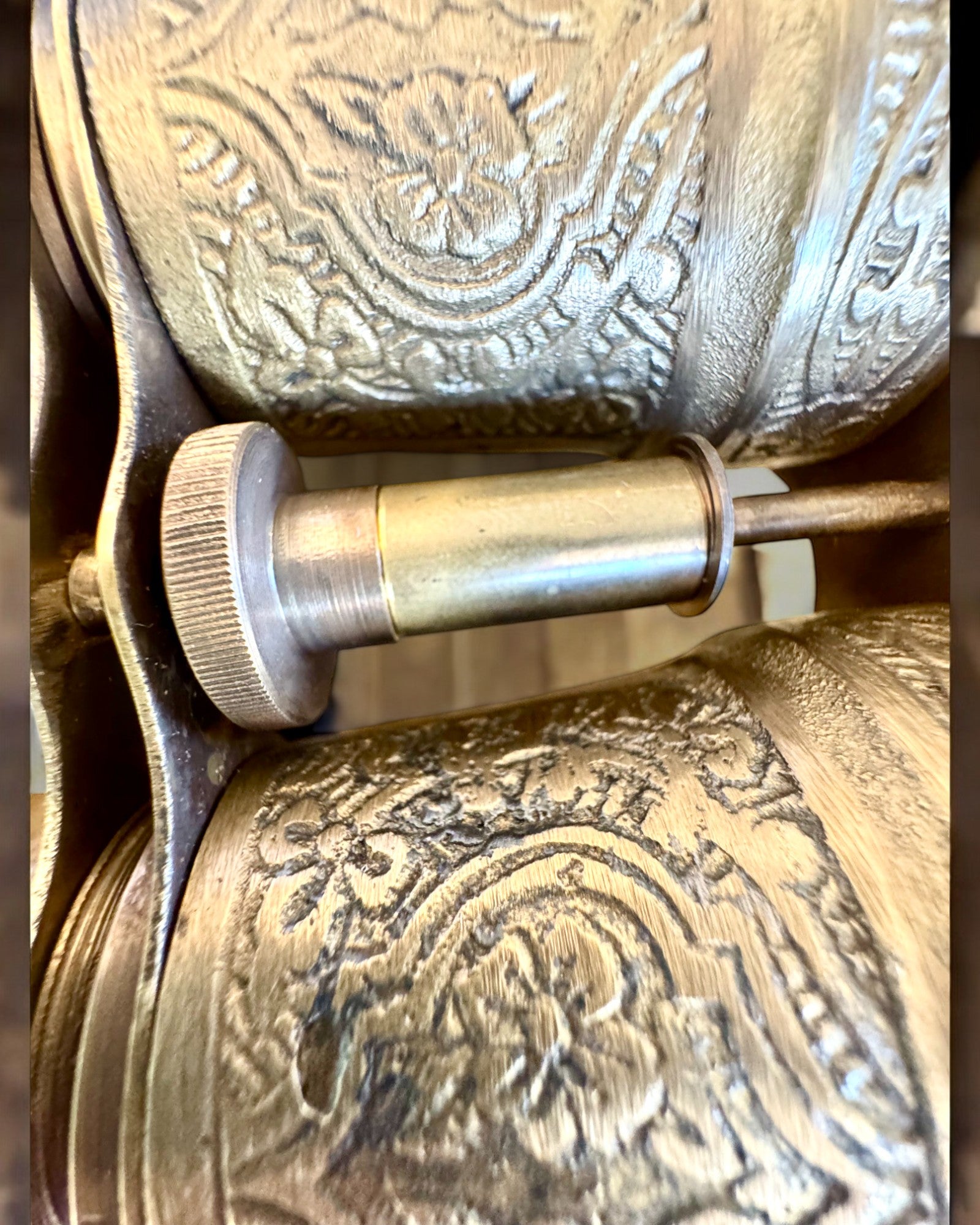 Kikkert med skinnetui Victorian's Eye, 11 cm Messing, Hånddekorert, personalisering med gravering som gave