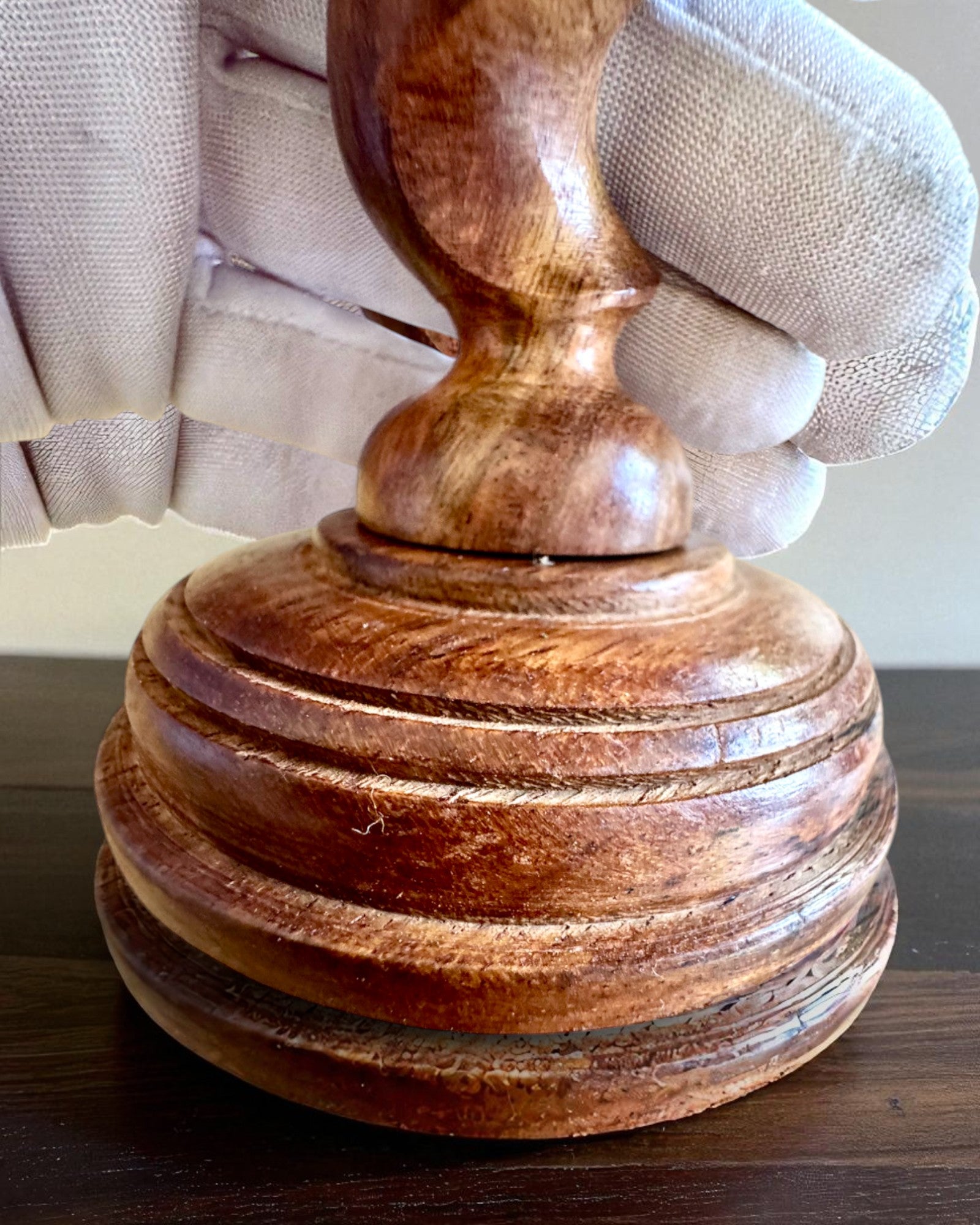 Sett med 3 lysestaker "Spiral Lys" 25 cm høy, mulighet for personalisering med gravering som gave