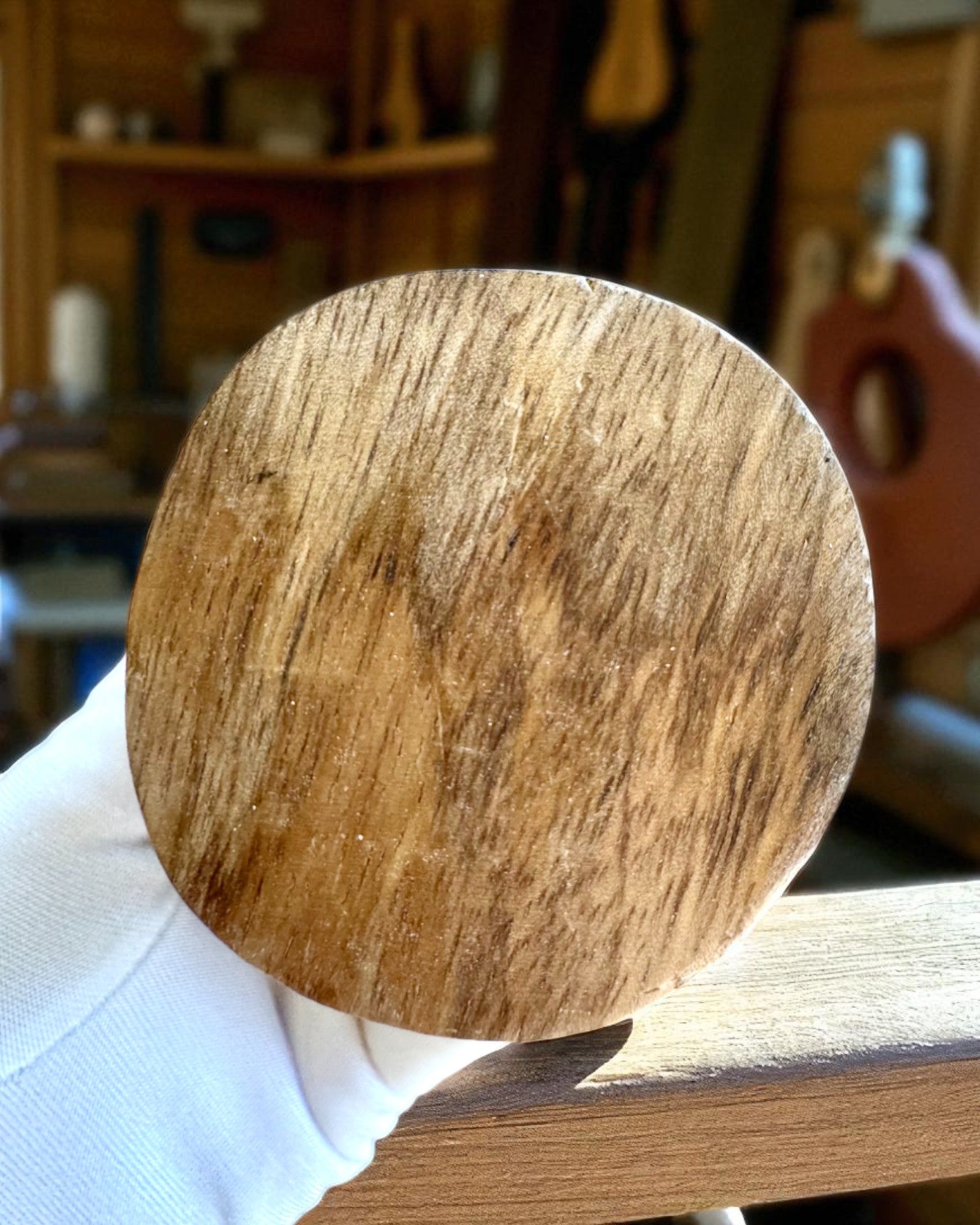 Valknut Håndlaget liten kopp av bøffelhorn med norrøne symboler, mulighet for tilpasning som gave med gravering