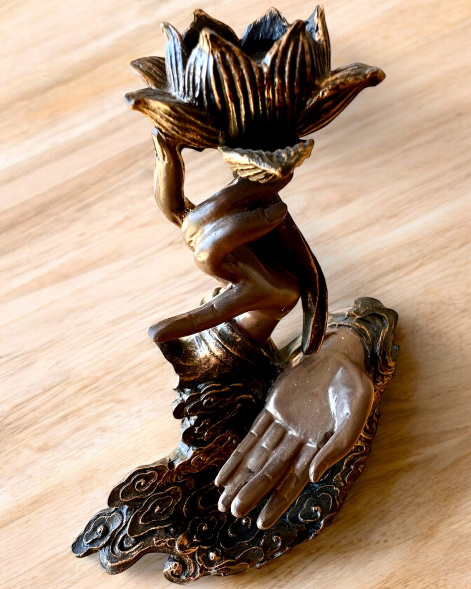 Mystisk Hånd, Røkelsesbrenner, røkelsesholder med Flyt, mulighet for personalisering med gravering som gave