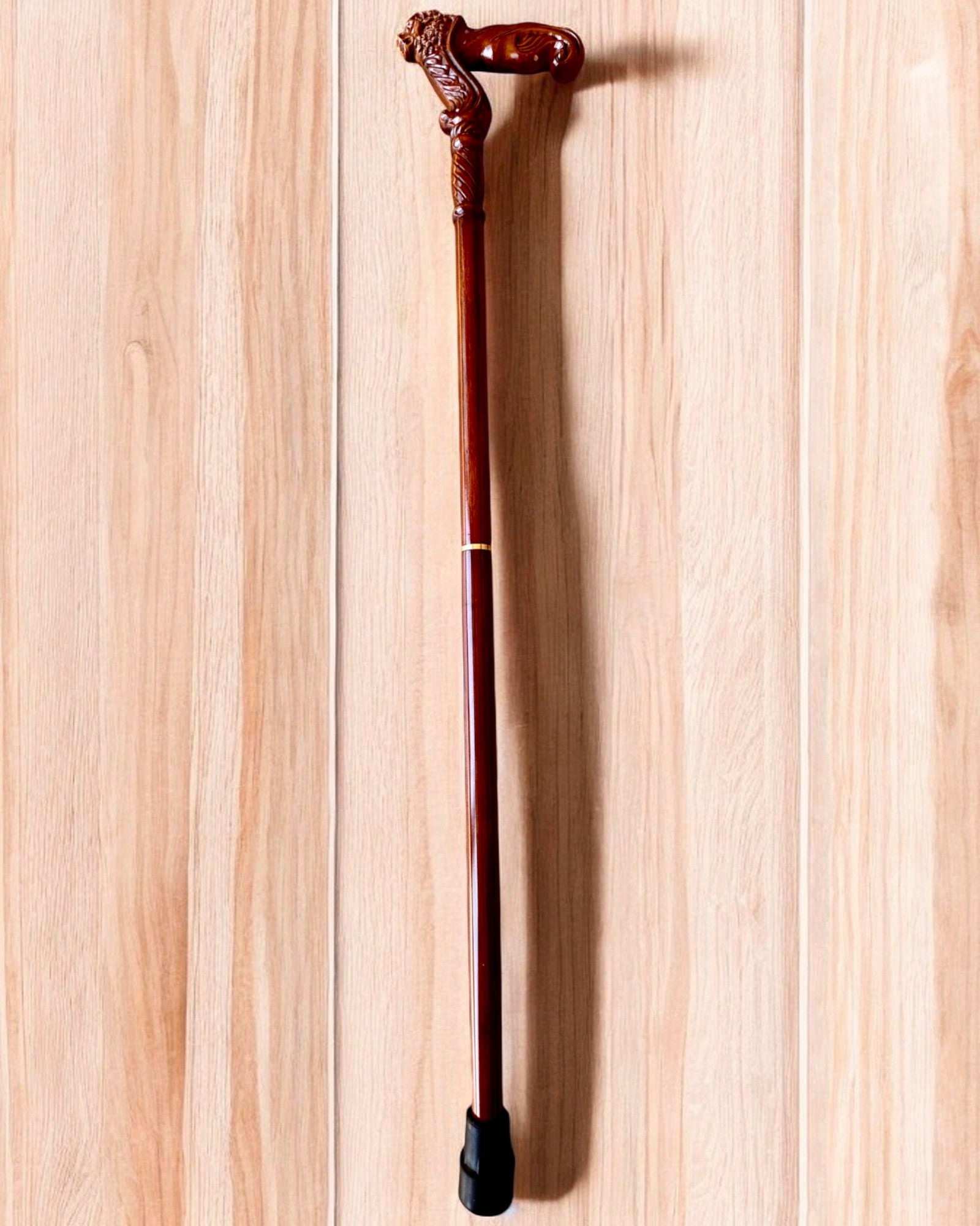 Laska Spacerowa 'Laska "Król Dżungli", tre, mulighet for personalisering med gravering