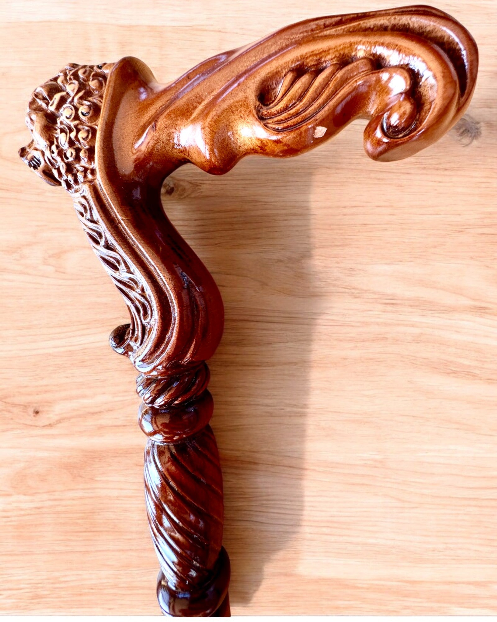 Laska Spacerowa 'Laska "Król Dżungli", tre, mulighet for personalisering med gravering