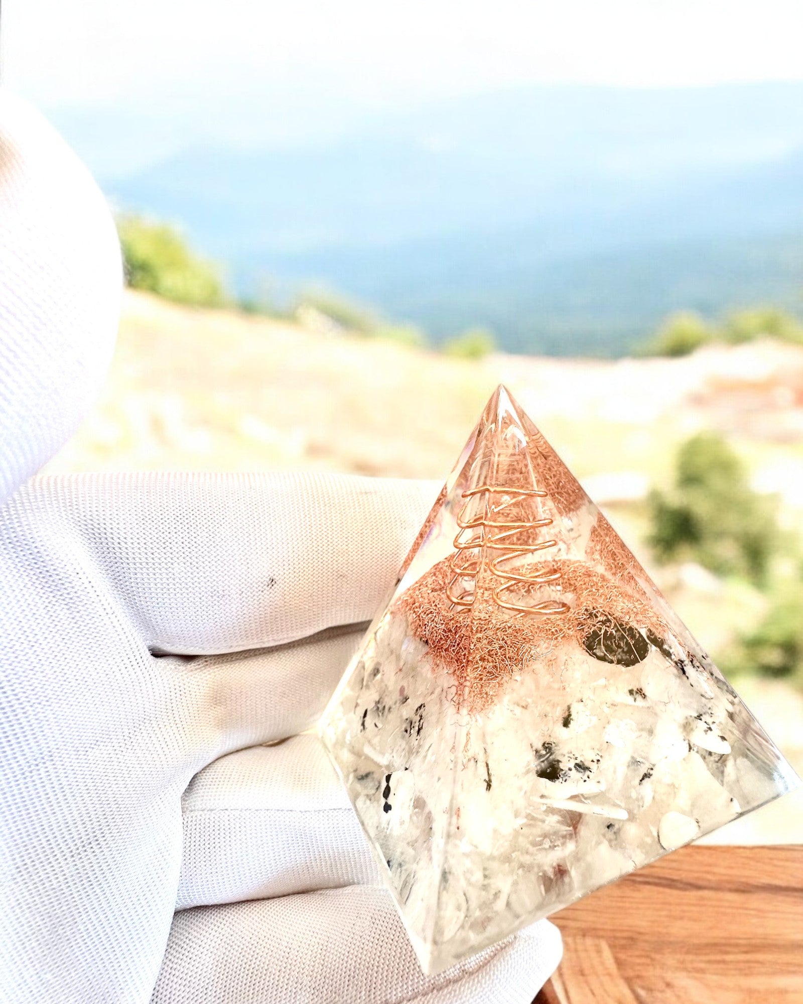 Orgonitt energipyramide "Copper Harmony"