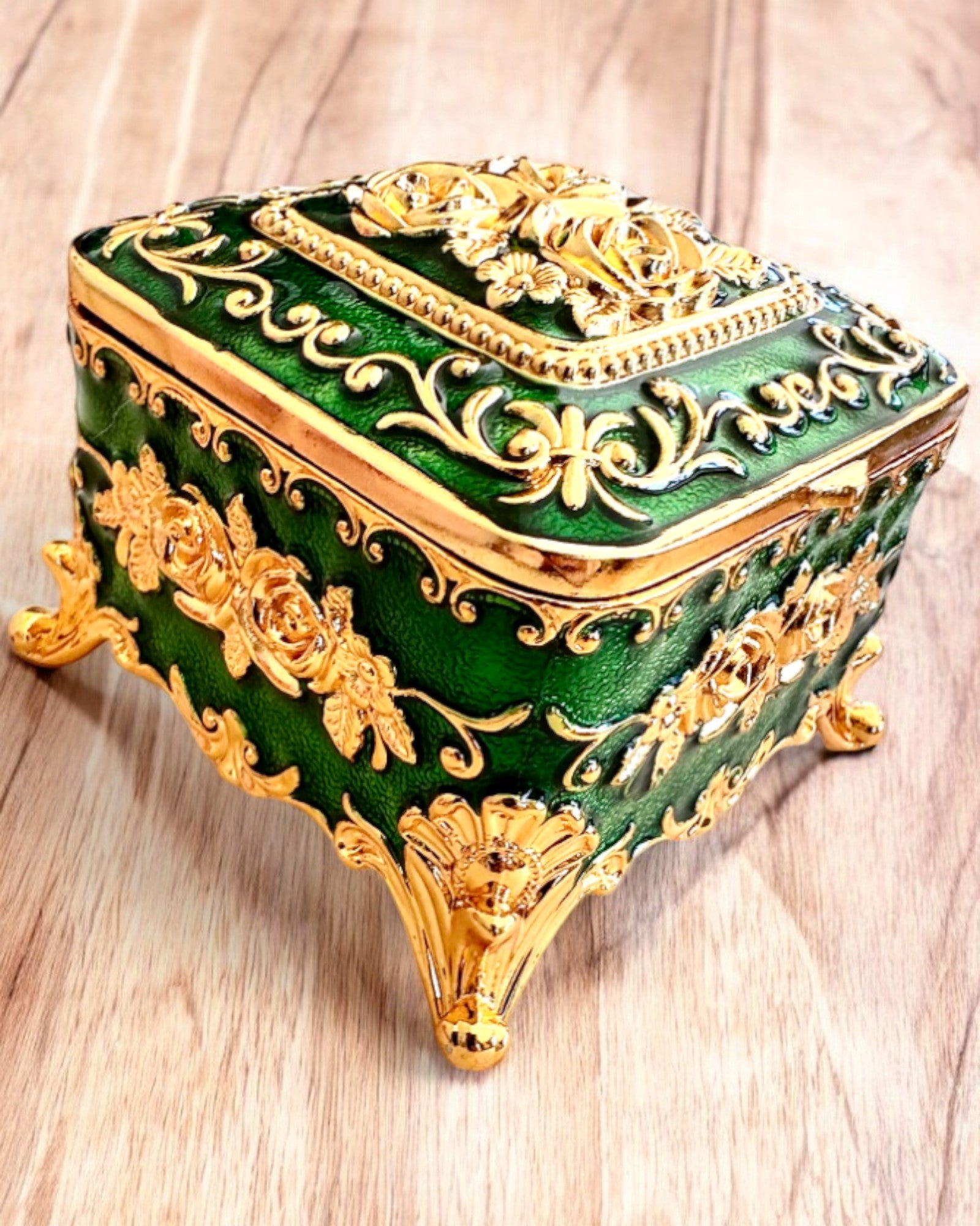 Smykkeskrin "Royal Elegance" med gravering som gave