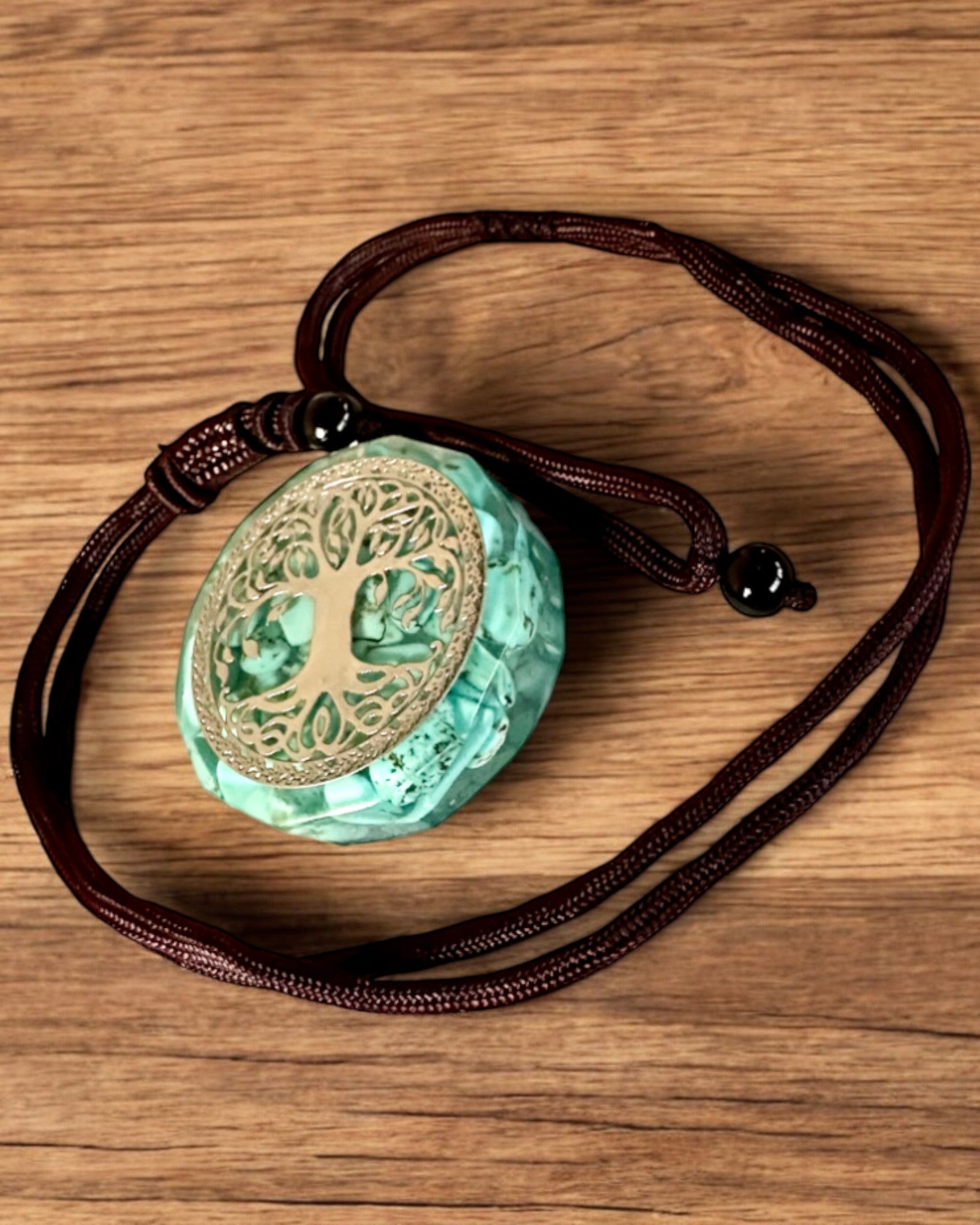 Amulett "Livets Tre" med turkis – Din personlige styrke, halskjede som gave, personalisering med gravering