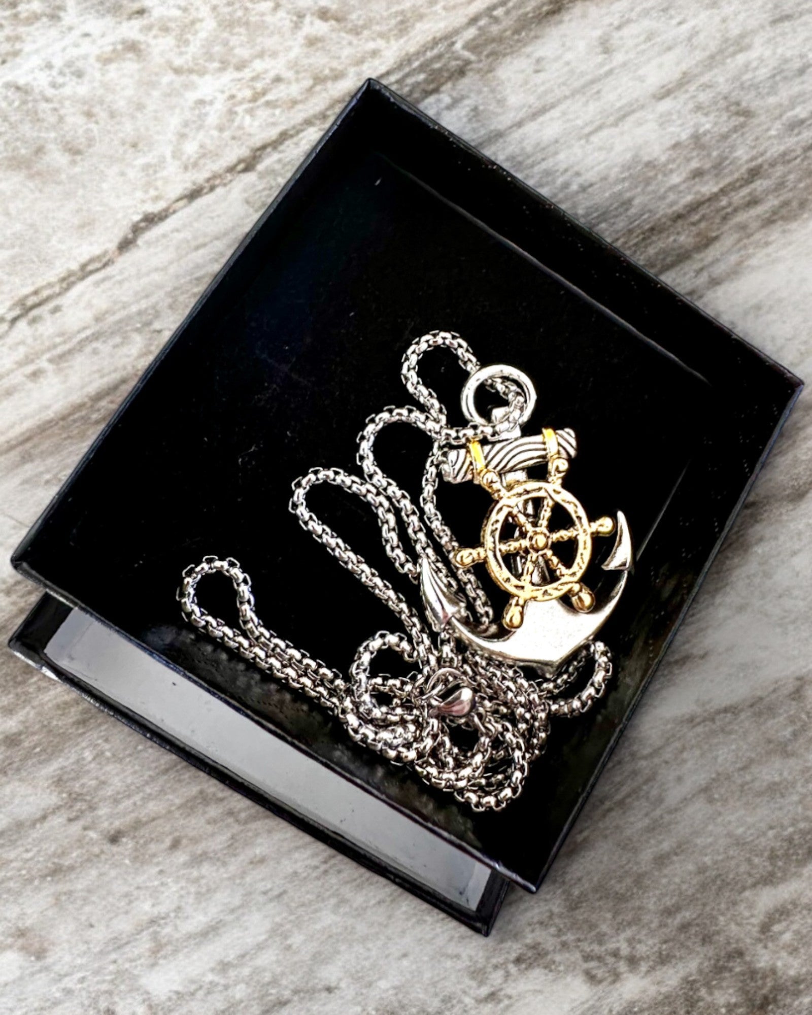 Amulett Sjøanker Kaptein, halskjede med gravering som gave