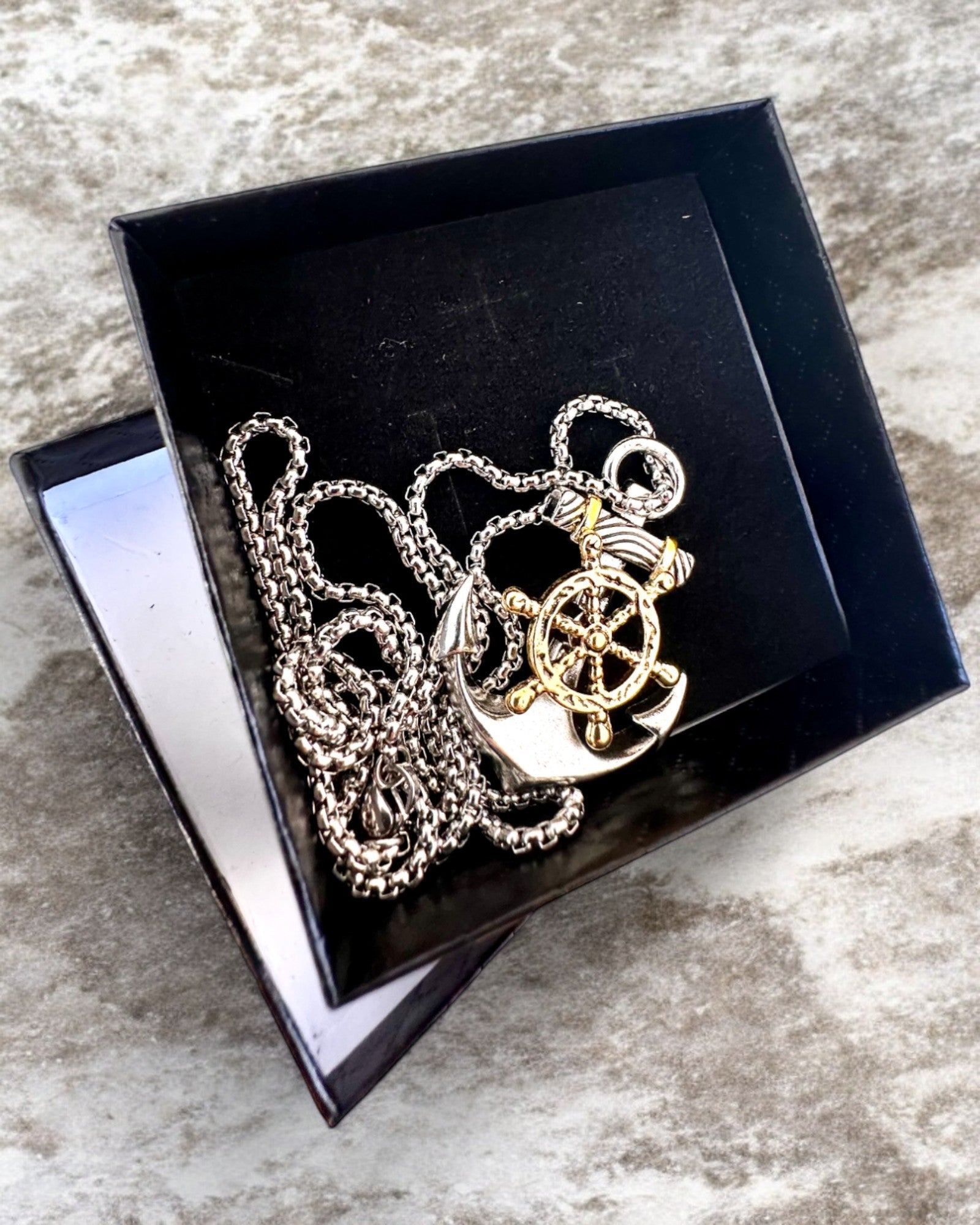 Amulett Sjøanker Kaptein, halskjede med gravering som gave