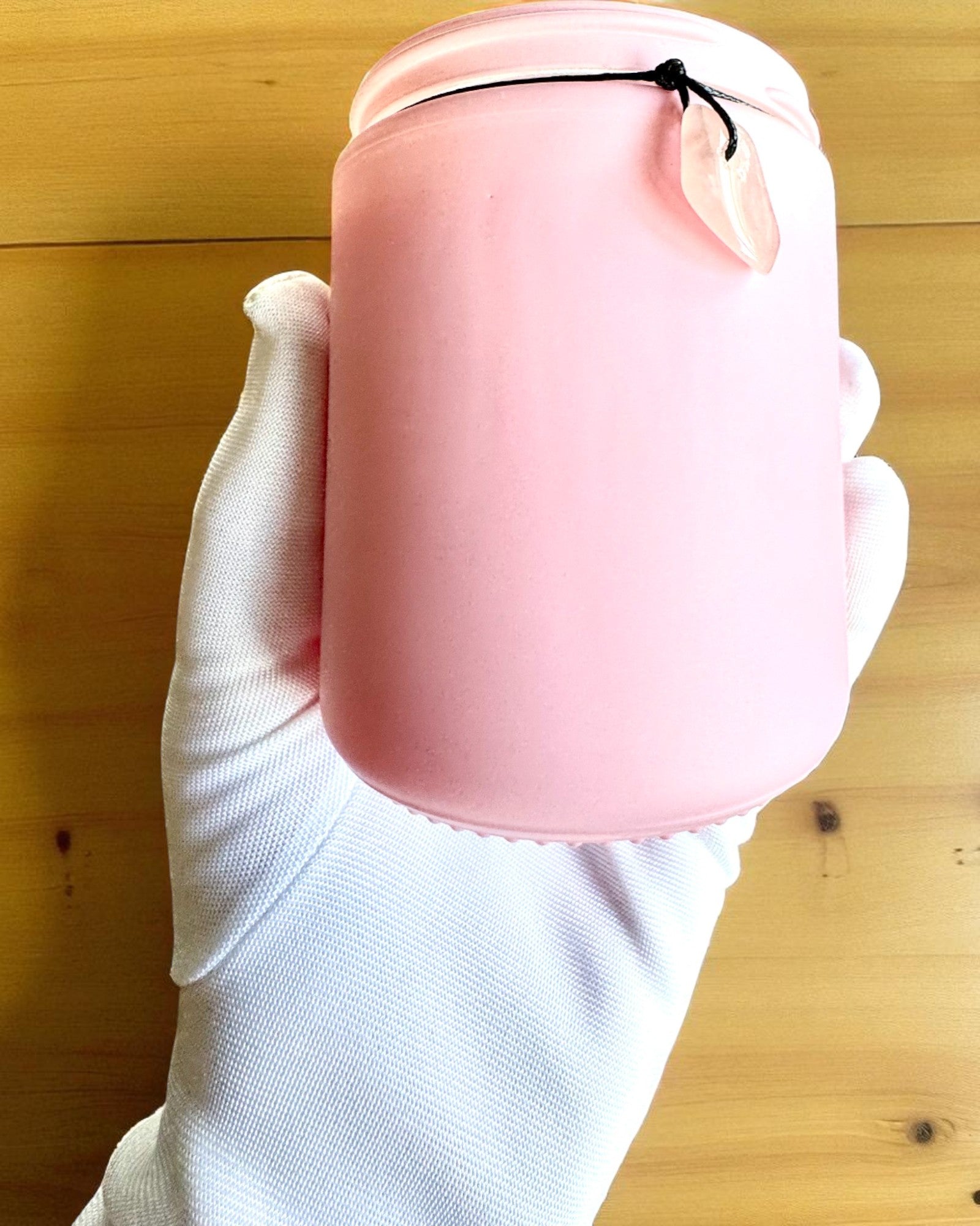 Intensjonslys av soyavoks Kwarc Różowy – kjærlighet, harmoni og hjertets ro, 250 ml, mulighet for personalisering som gave