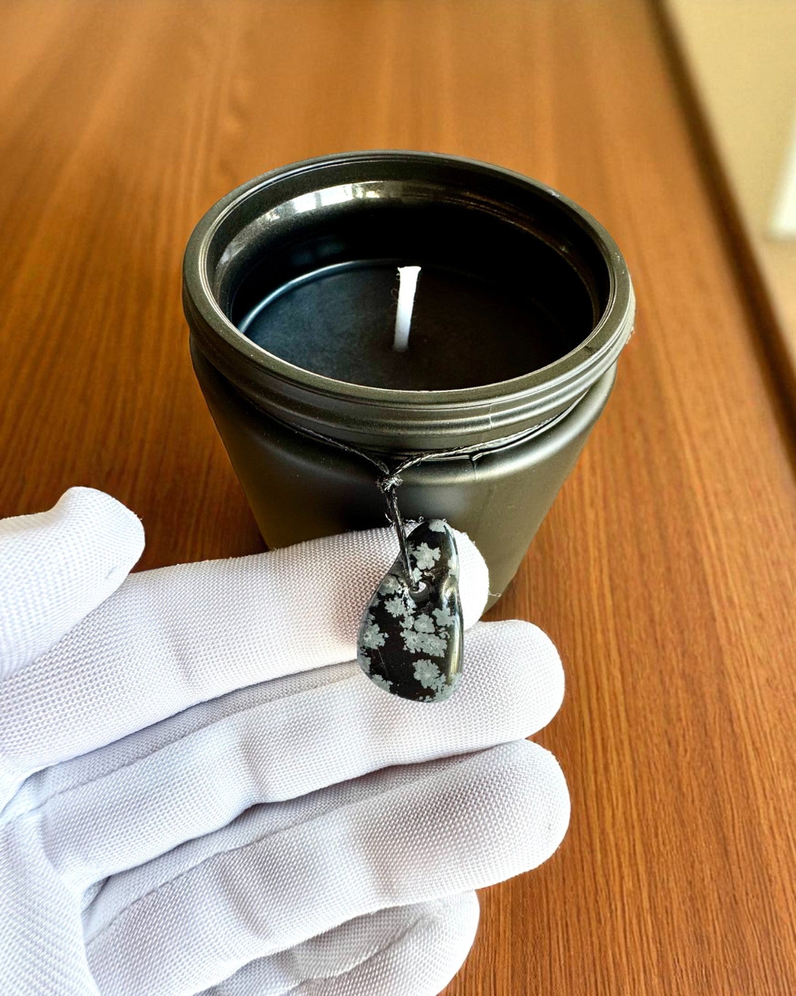 Intensjonslys av soyavoks Obsidians – selvtillit og indre styrke, 250 ml, mulighet for personalisering som gave