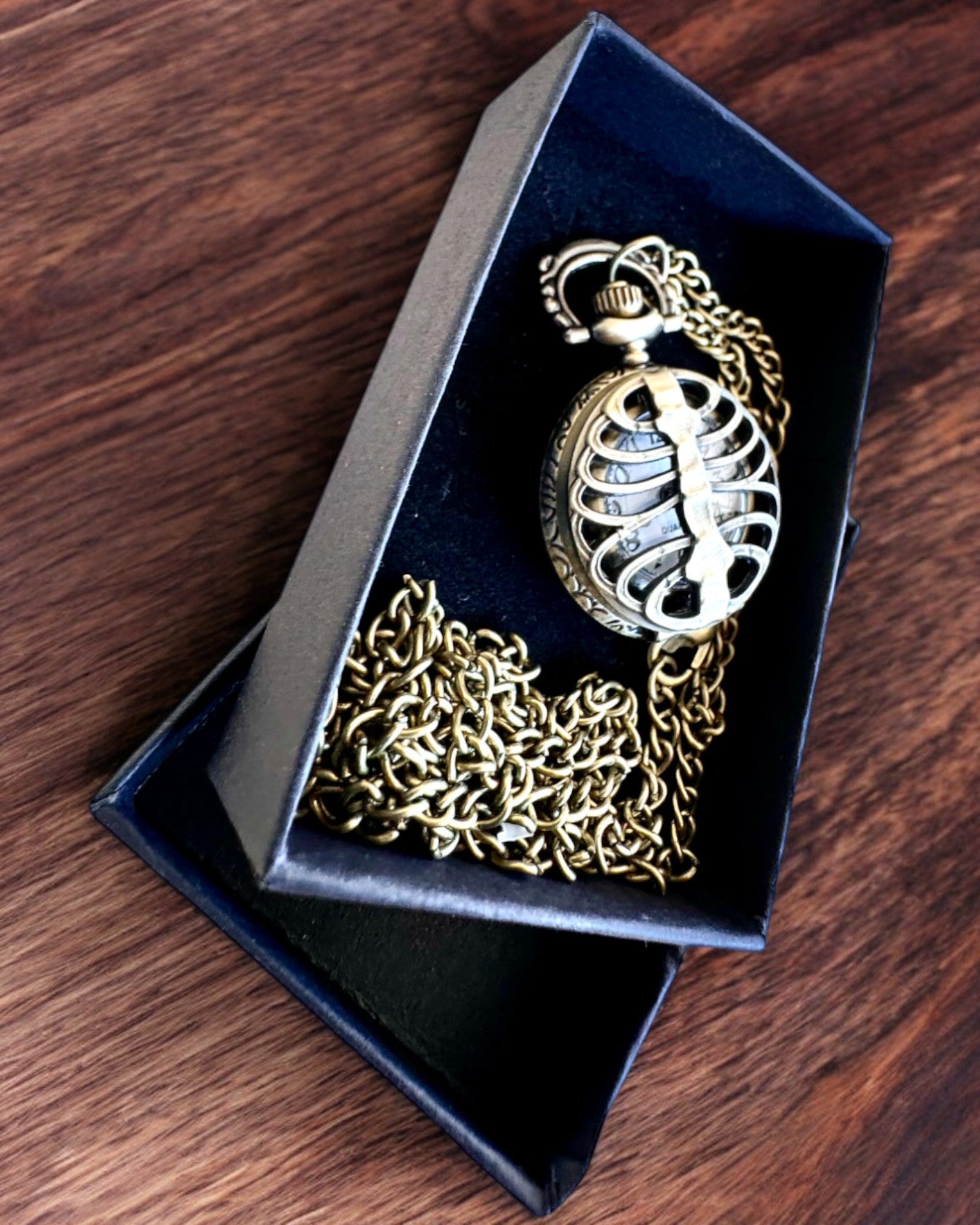 Lommeur "Rybia Łuska" med mulighet for gravering som gave