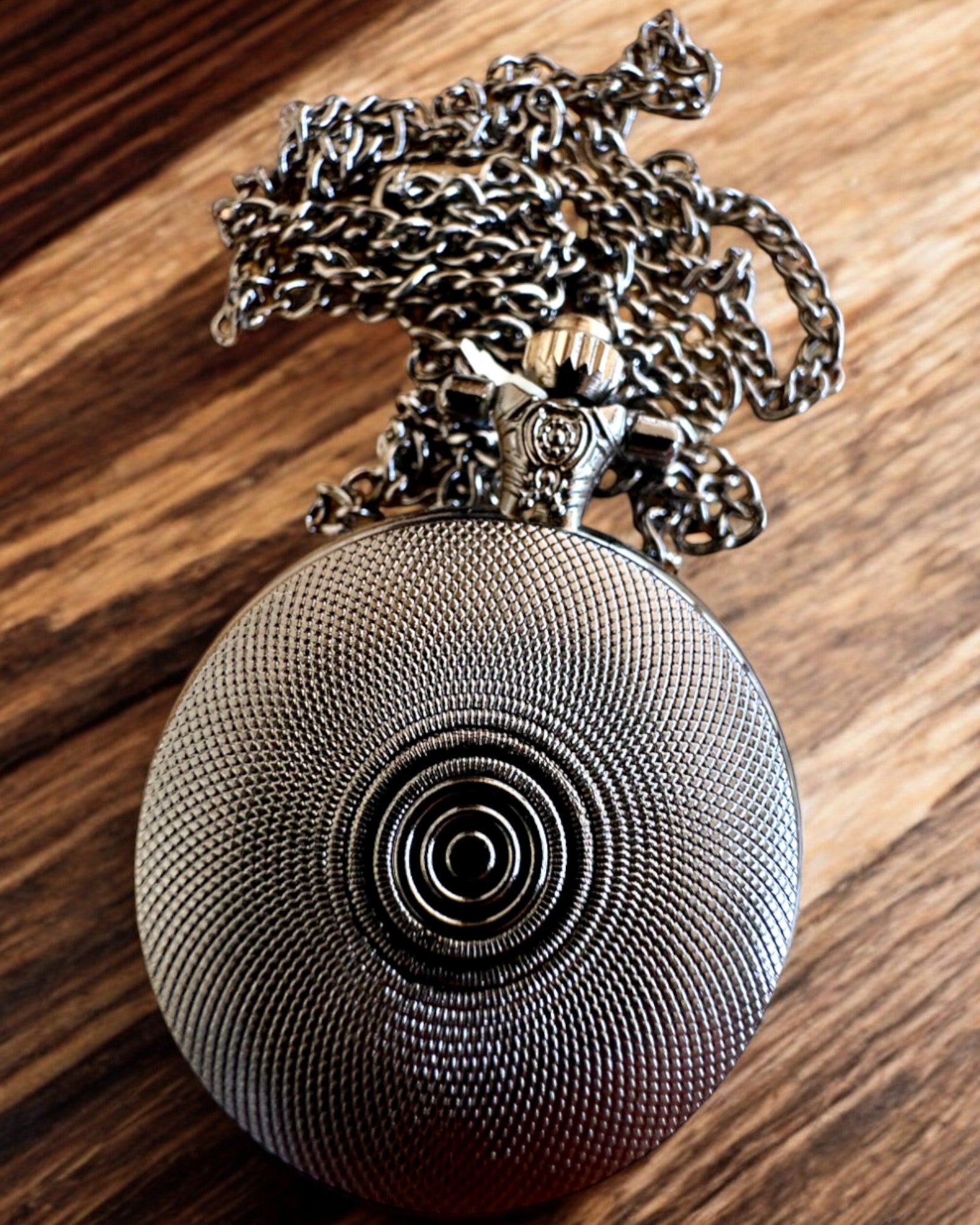 Lommeur "Livets Tre" med Mulighet for Gravering som gave