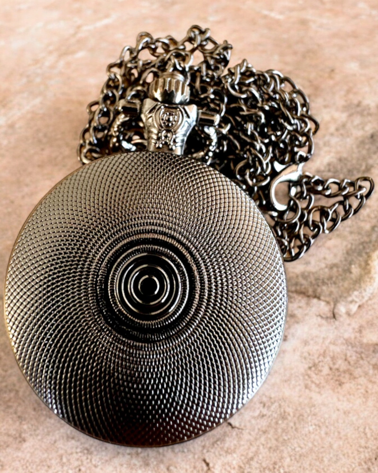 Lommeur "Magisk Kortstokk" - Stilig tilbehør i rustfritt stål, personalisering med gravering som gave