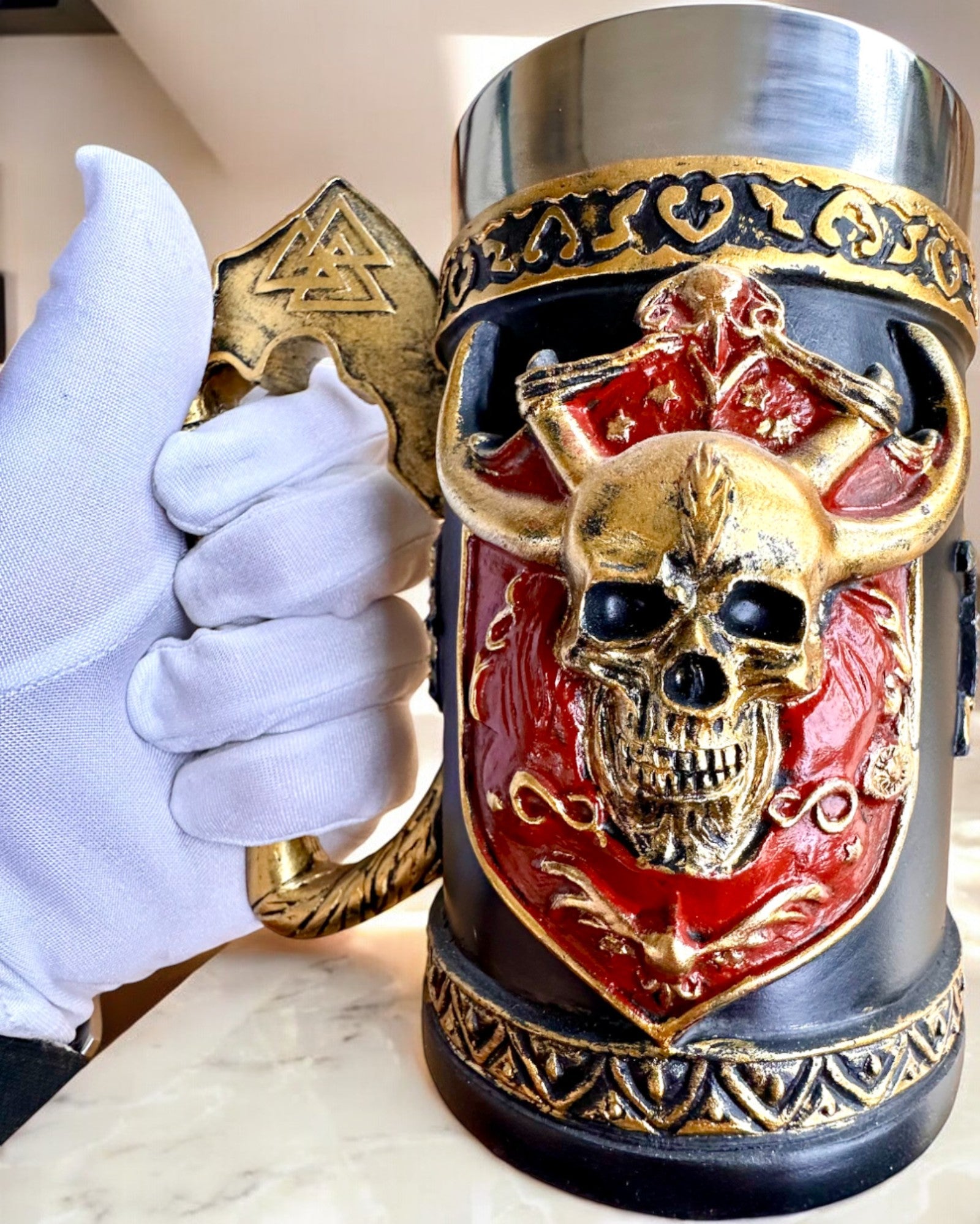 Karnawałowy Kufel Wojownika - 600 ml, 16 cm høy, mulighet for personlig gravering som gave