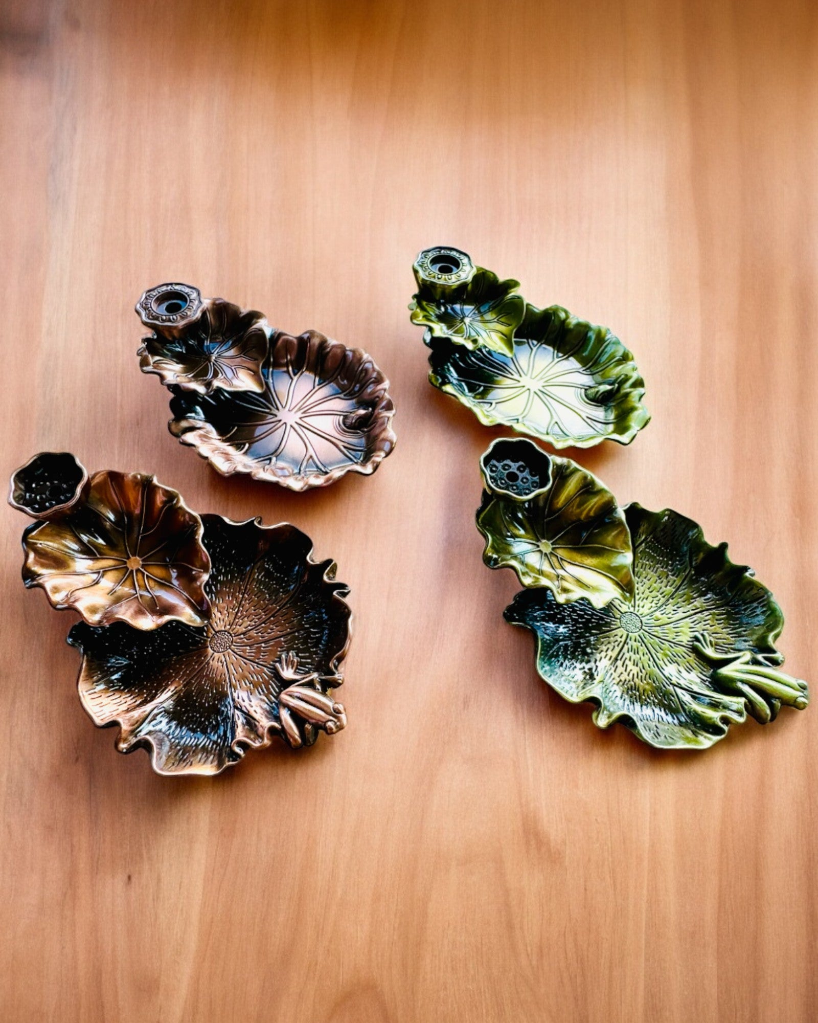 Elegant metallholder for røkelse Lotusblad - 4 varianter å velge mellom, mulighet for personlig gravering som gave