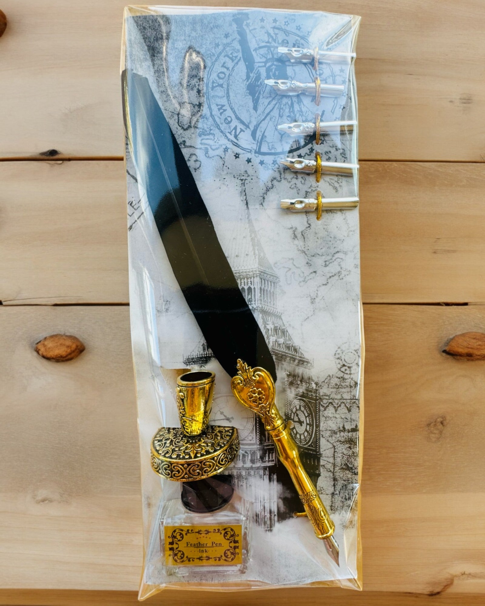 Elegant Gåsefjær med Tilbehørssett - Royal Quill, mulighet for personlig gravering