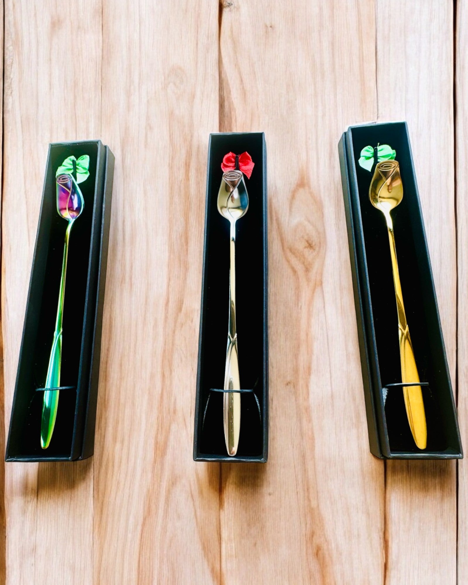 Personlig Rose Skje med Gravering Alternativ som gave - 3 fargevarianter å velge mellom