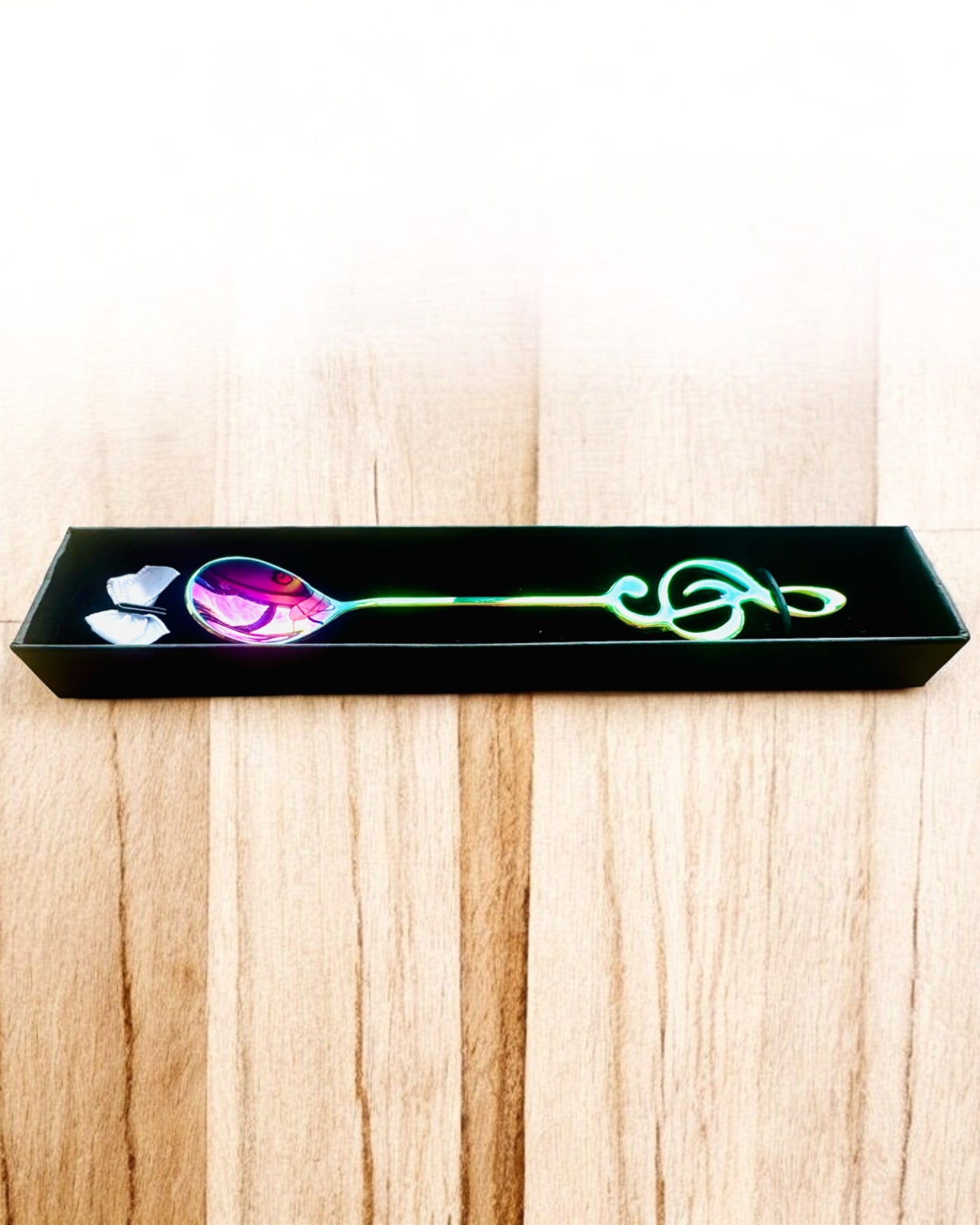 Elegant Skje med Fiolinnøkkel – Personlig gave, 2 fargevarianter å velge mellom