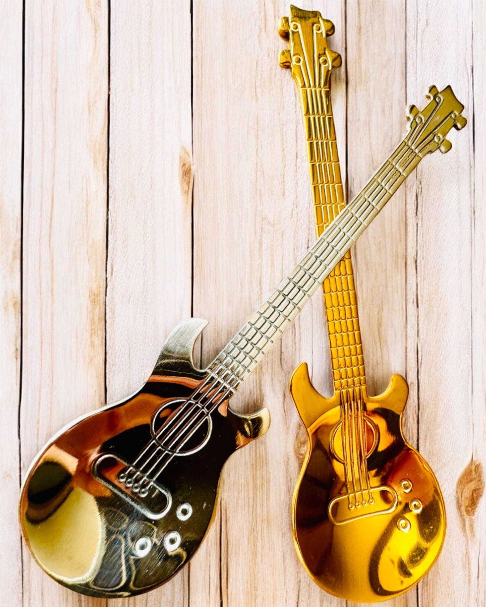 Skjeen "Strunowy Hit" med gravering alternativ 2 fargevarianter å velge mellom