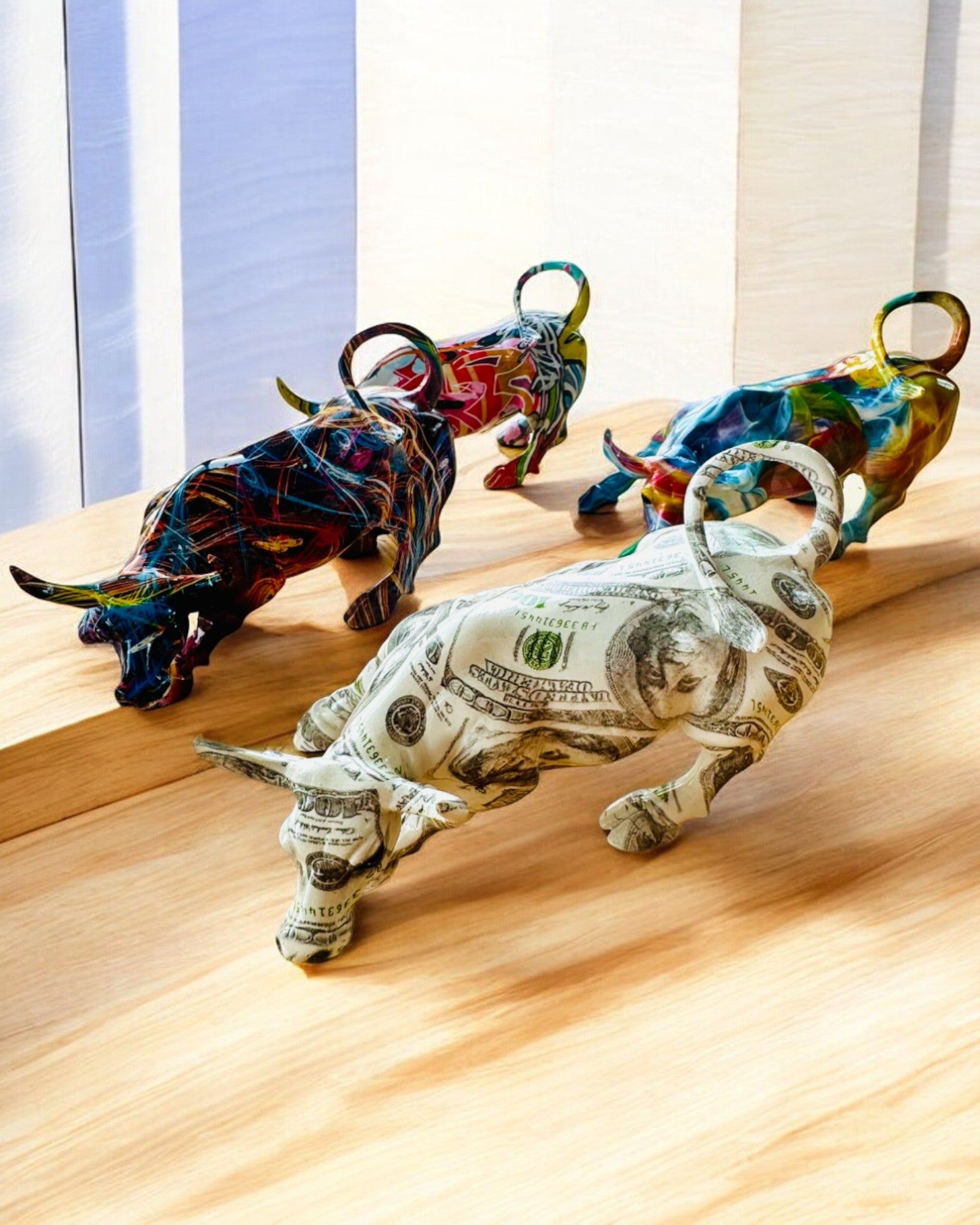 Dekorativ skulptur Okse "BullArt" – Unik kunst med mulighet for gravering - 4 fargevarianter, for personlig gave