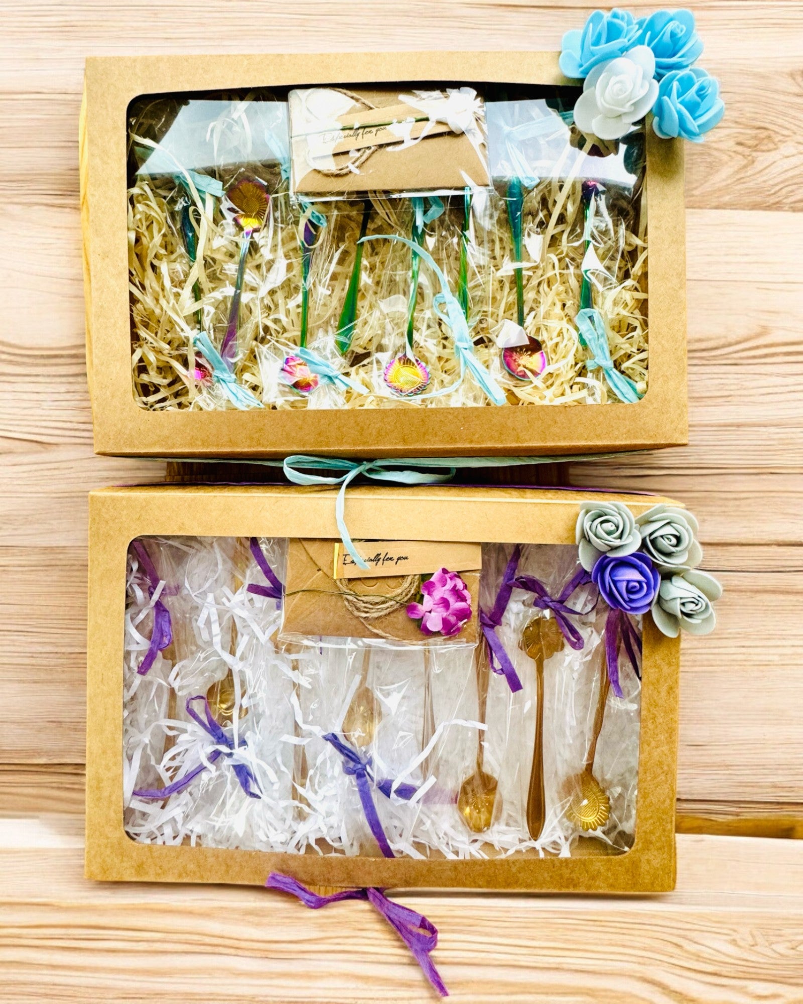 Zestaw Łyżeczek "Kwiatowa Rapsodia" - personalisering med gravering som gave, 2 varianter å velge mellom