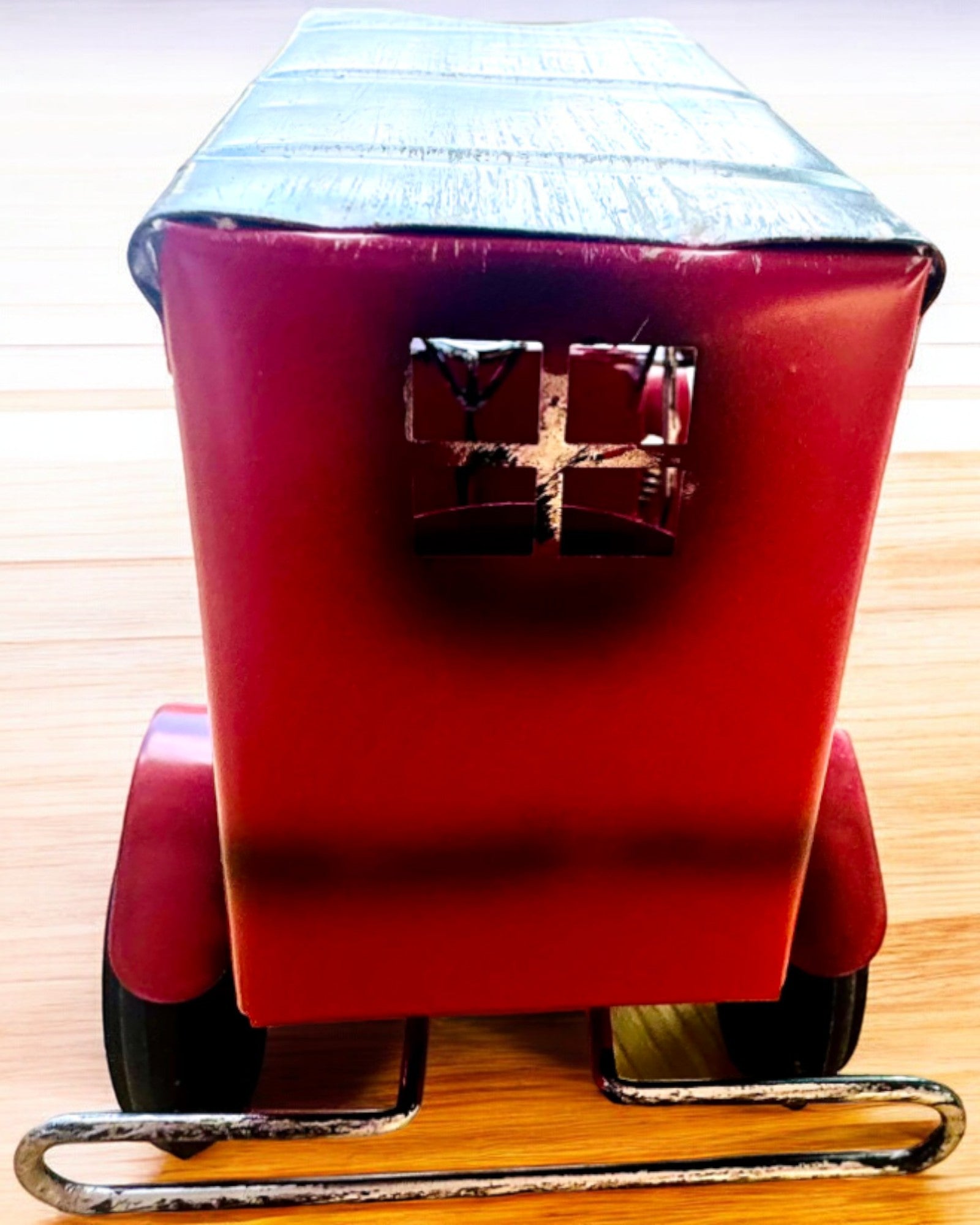 Klassisk Retro bilmodell - tre varianter med mulighet for gravering som gave