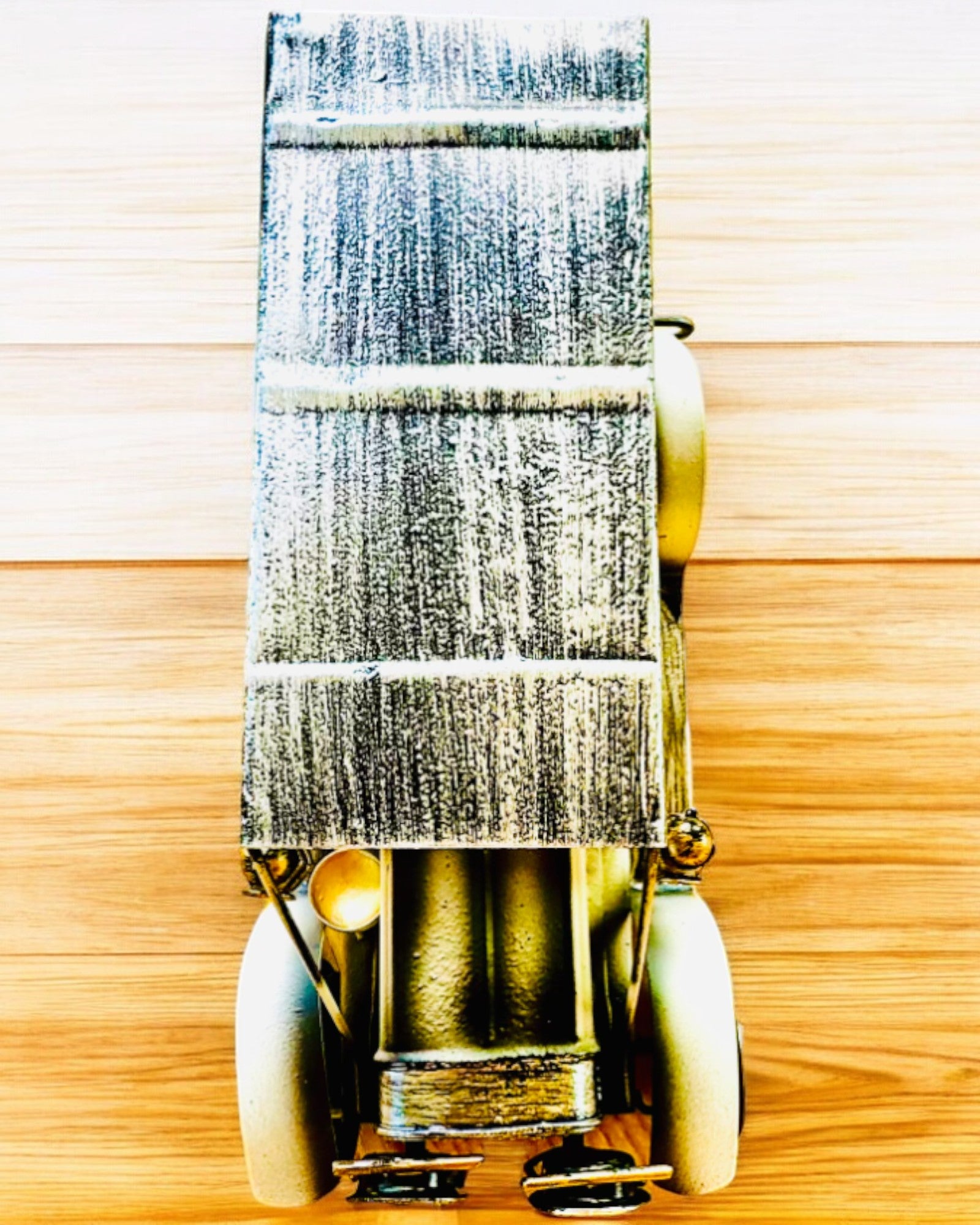 Klassisk Retro bilmodell - tre varianter med mulighet for gravering som gave