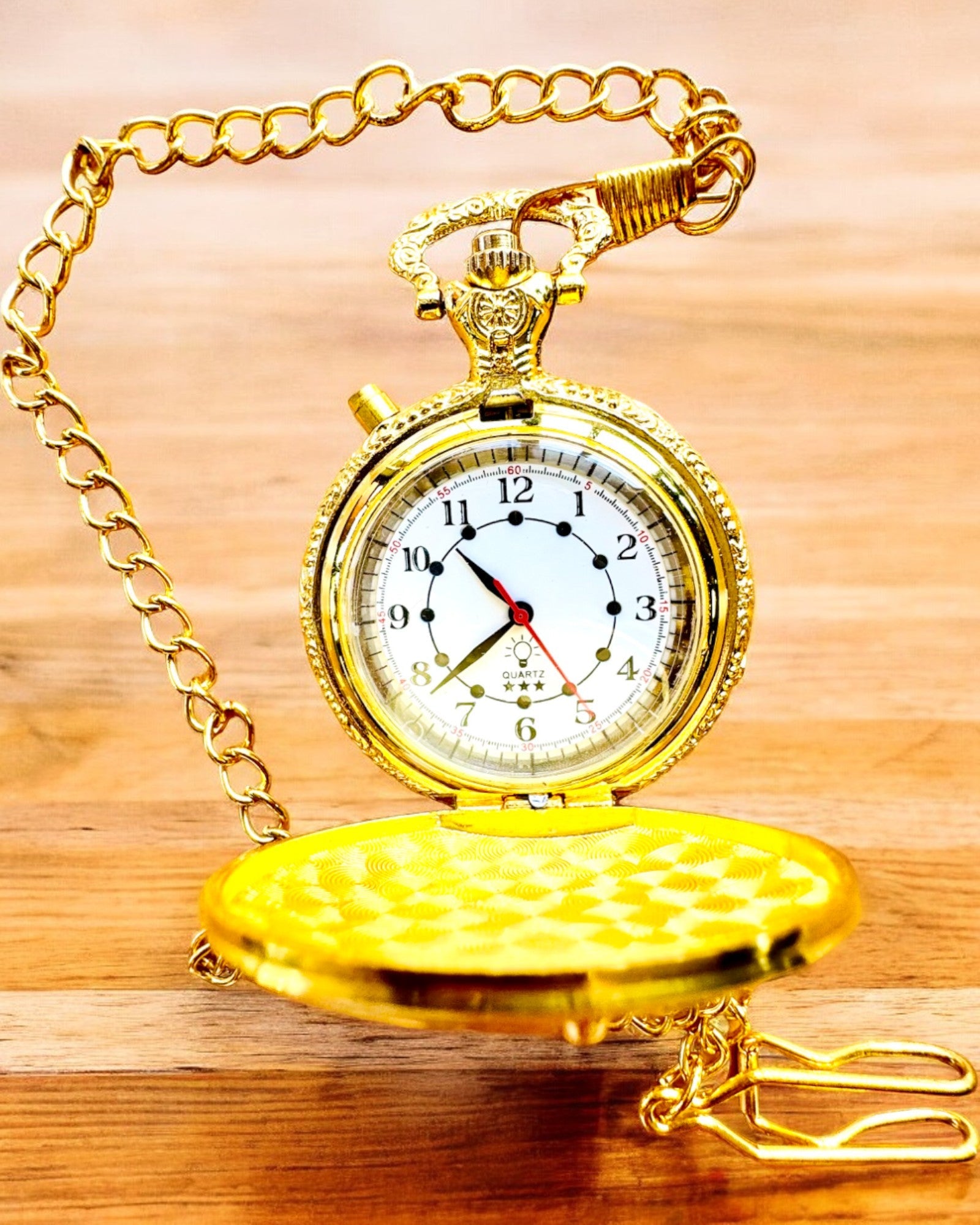 Lommeur "Motorsykkel Eleganse 2" – Gravering for gave, 3 fargevarianter