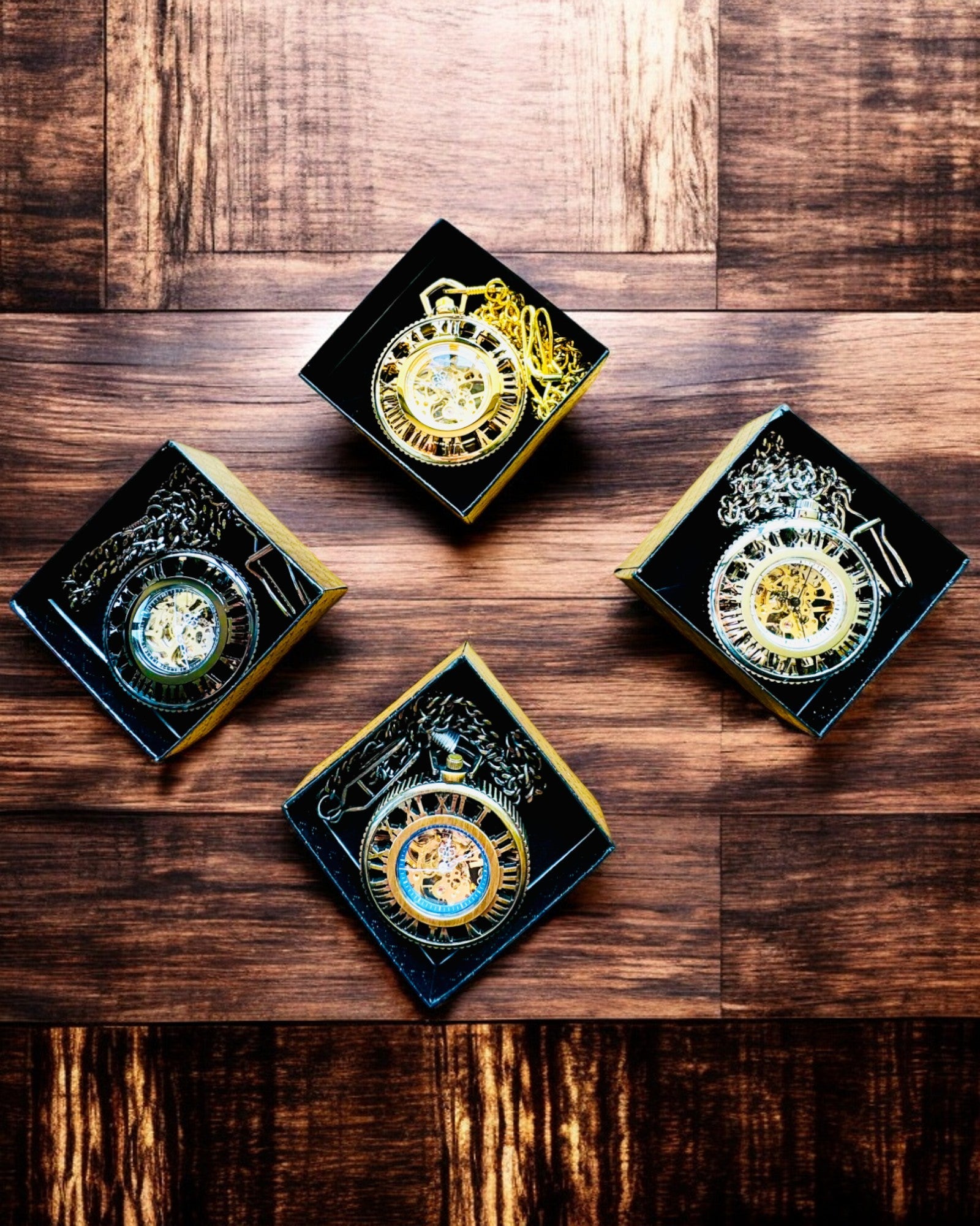 Lommeur "Mechanica Heritage" med personaliseringsalternativ