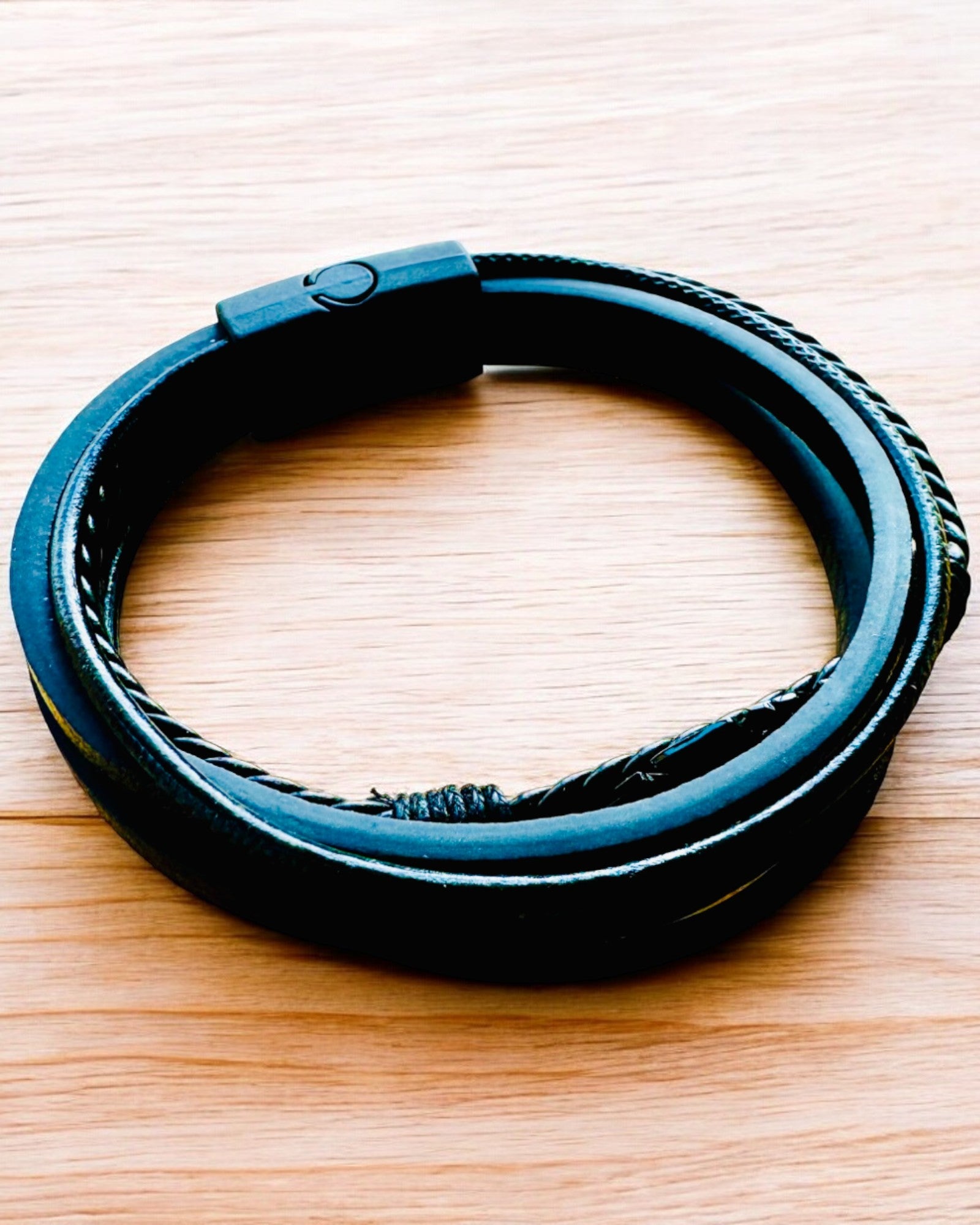 Bransoleta "Orzeł" med gravering, 3 fargevarianter