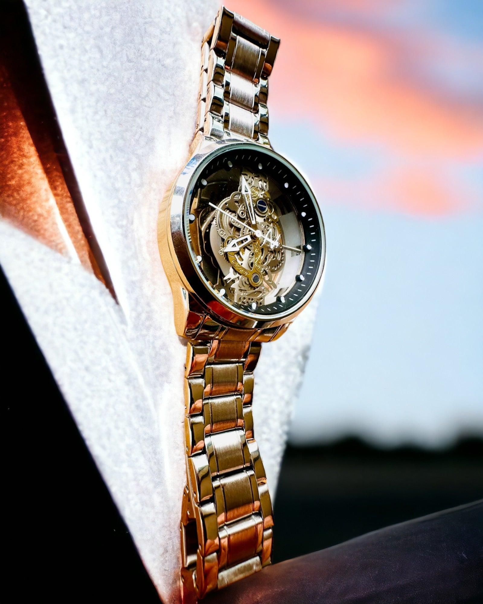 Elegant herreklokke KIMSDUN Prestige Transparent Mekanisme og Sporty Eleganse, mulighet for personlig gravering