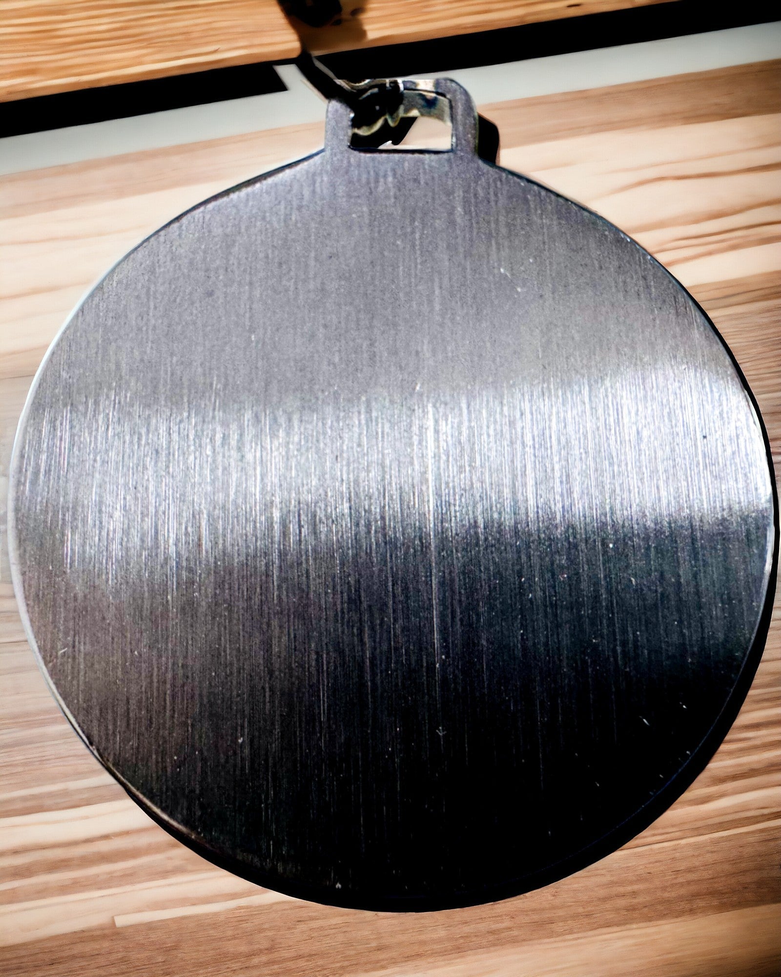 Kompassmykke – Håndlaget Smykke i Rustfritt Stål for Menn og Kvinner i To Farger, med Gravering